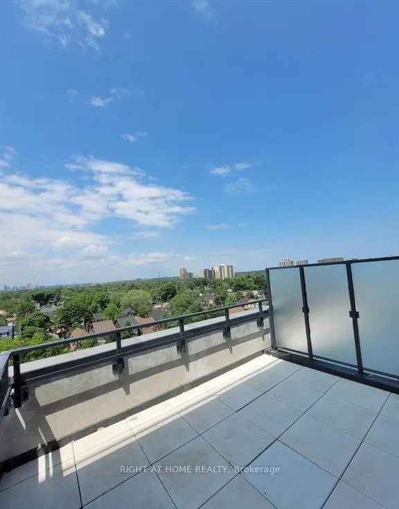 Photo 11 of Unit 804, 2369 Danforth Avenue, Toronto, East End-Danforth — HOMEH