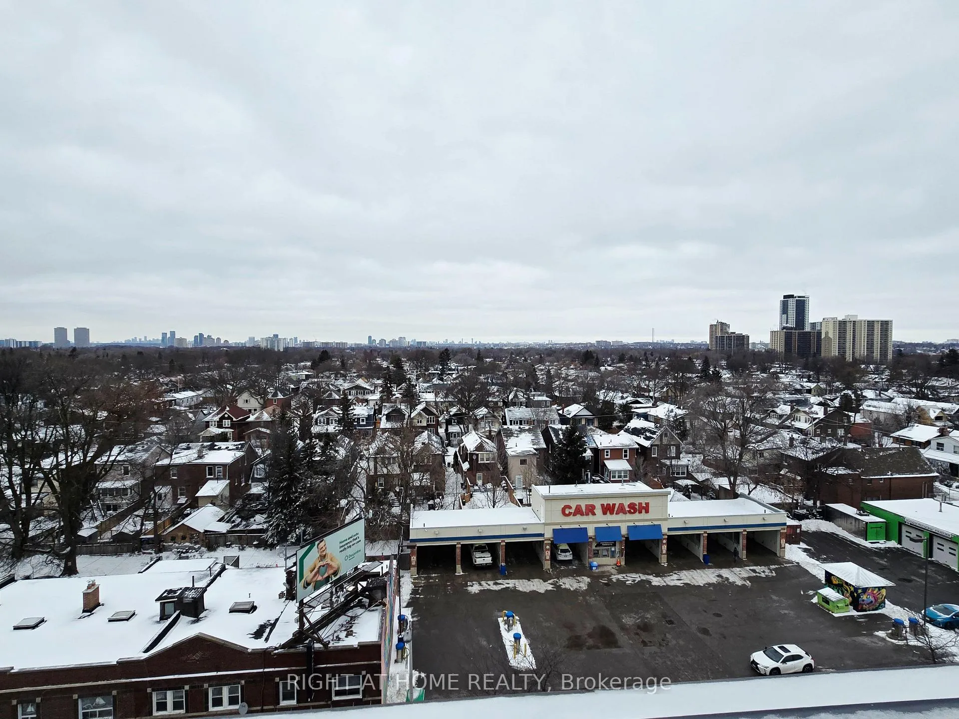 Photo 13 of Unit 804, 2369 Danforth Avenue, Toronto, East End-Danforth — HOMEH
