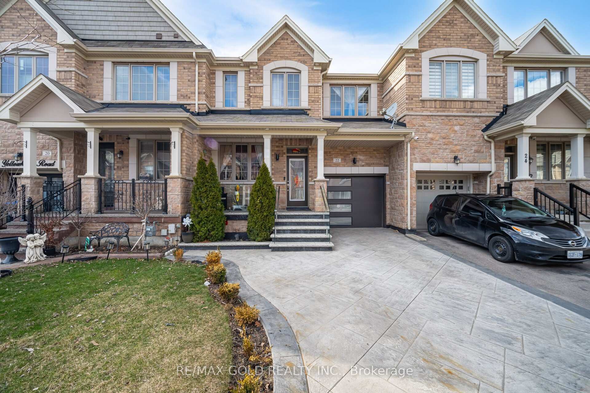 Photo 1 of 22 Yellowknife Road, Brampton, Sandringham-Wellington North — HOMEH