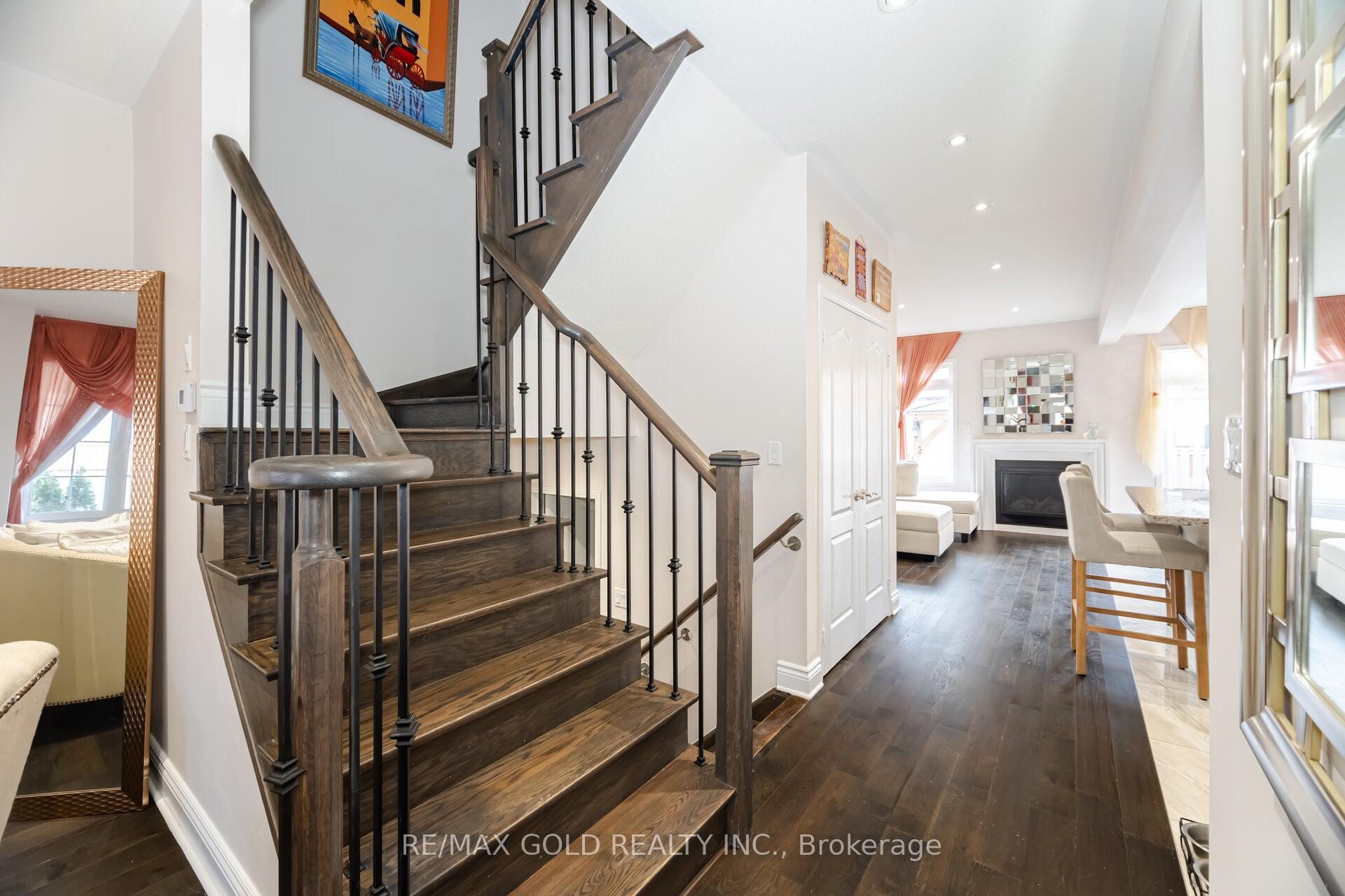 Photo 17 of 22 Yellowknife Road, Brampton, Sandringham-Wellington North — HOMEH