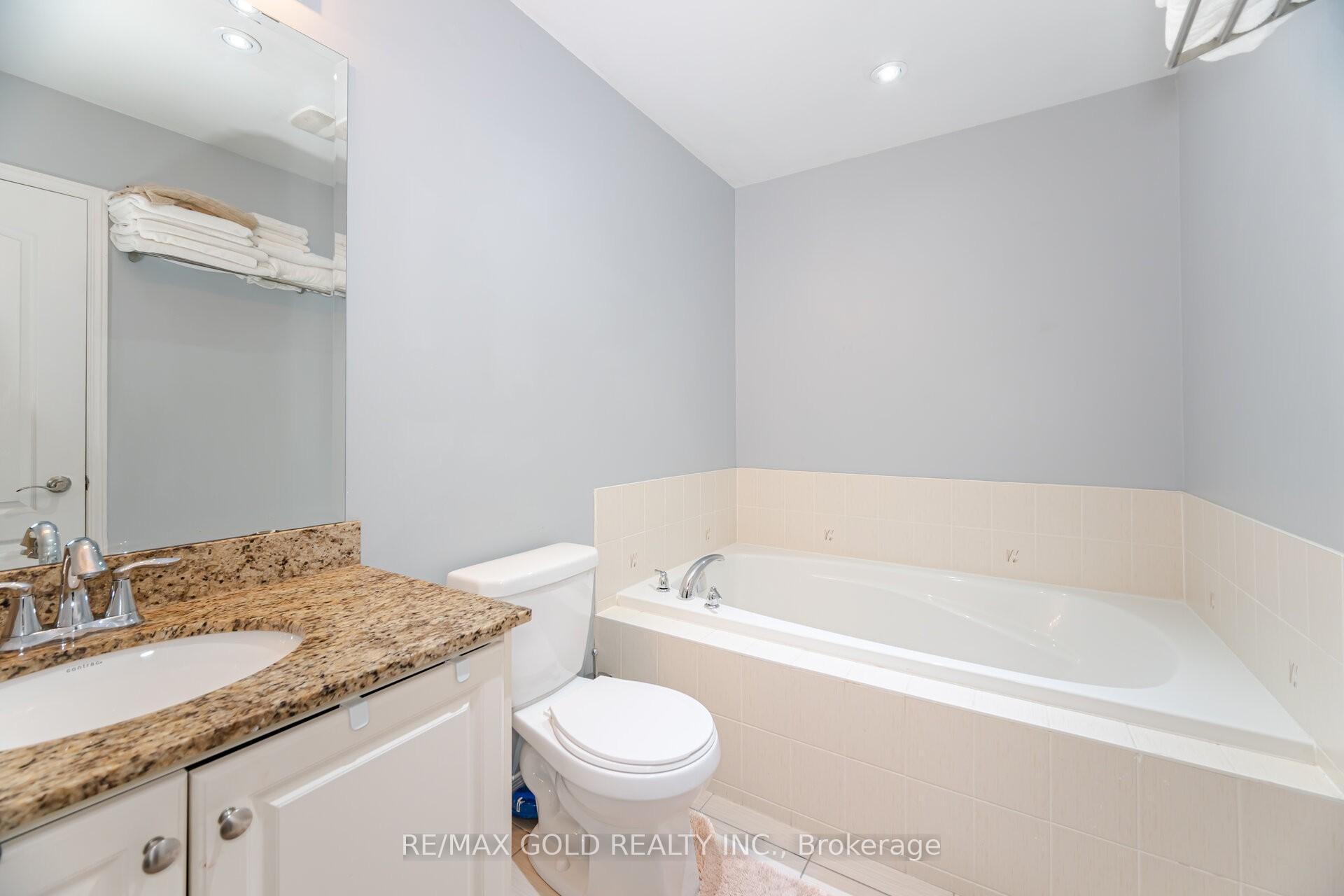 Photo 11 of 22 Yellowknife Road, Brampton, Sandringham-Wellington North — HOMEH