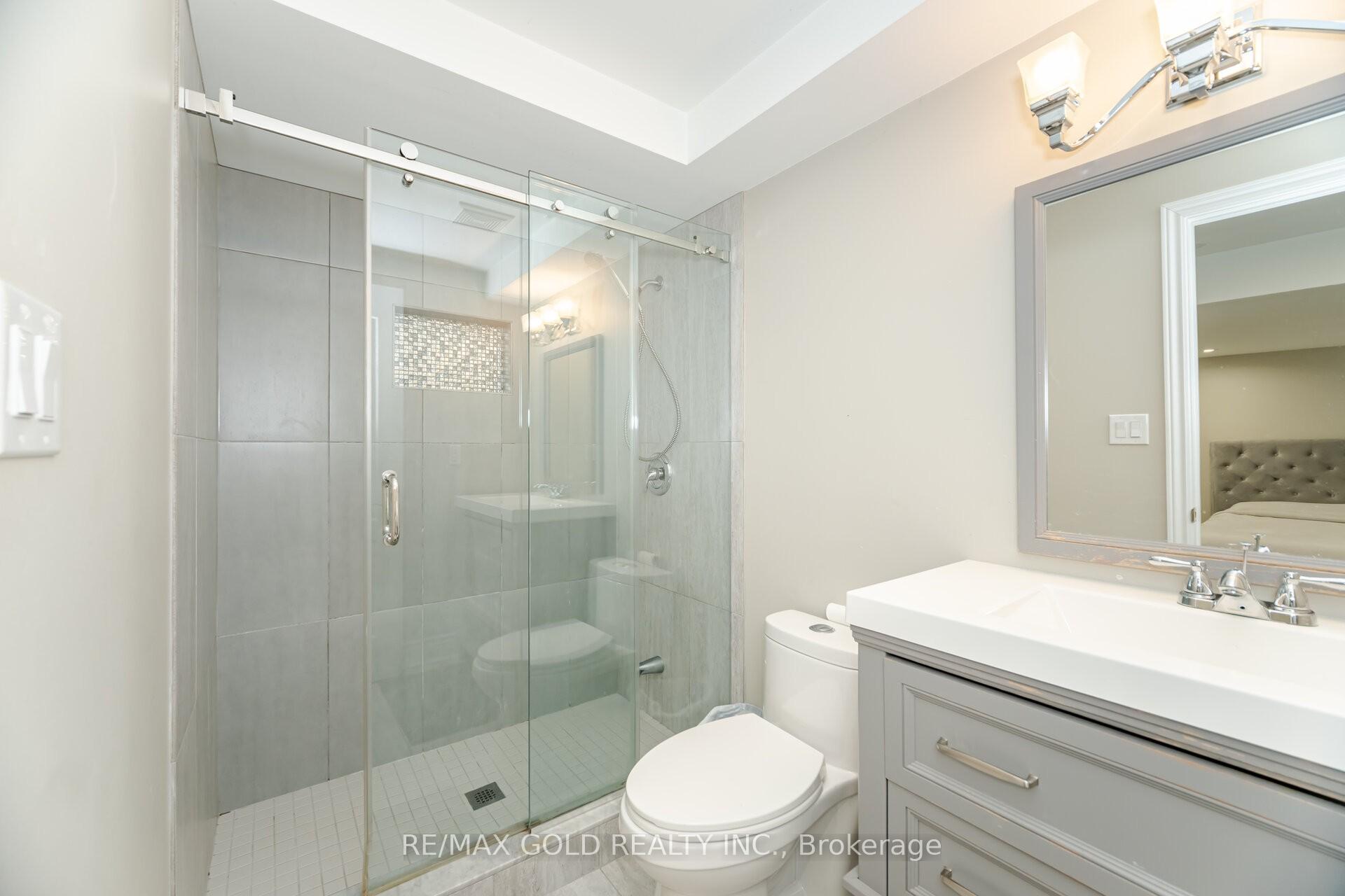 Photo 13 of 22 Yellowknife Road, Brampton, Sandringham-Wellington North — HOMEH
