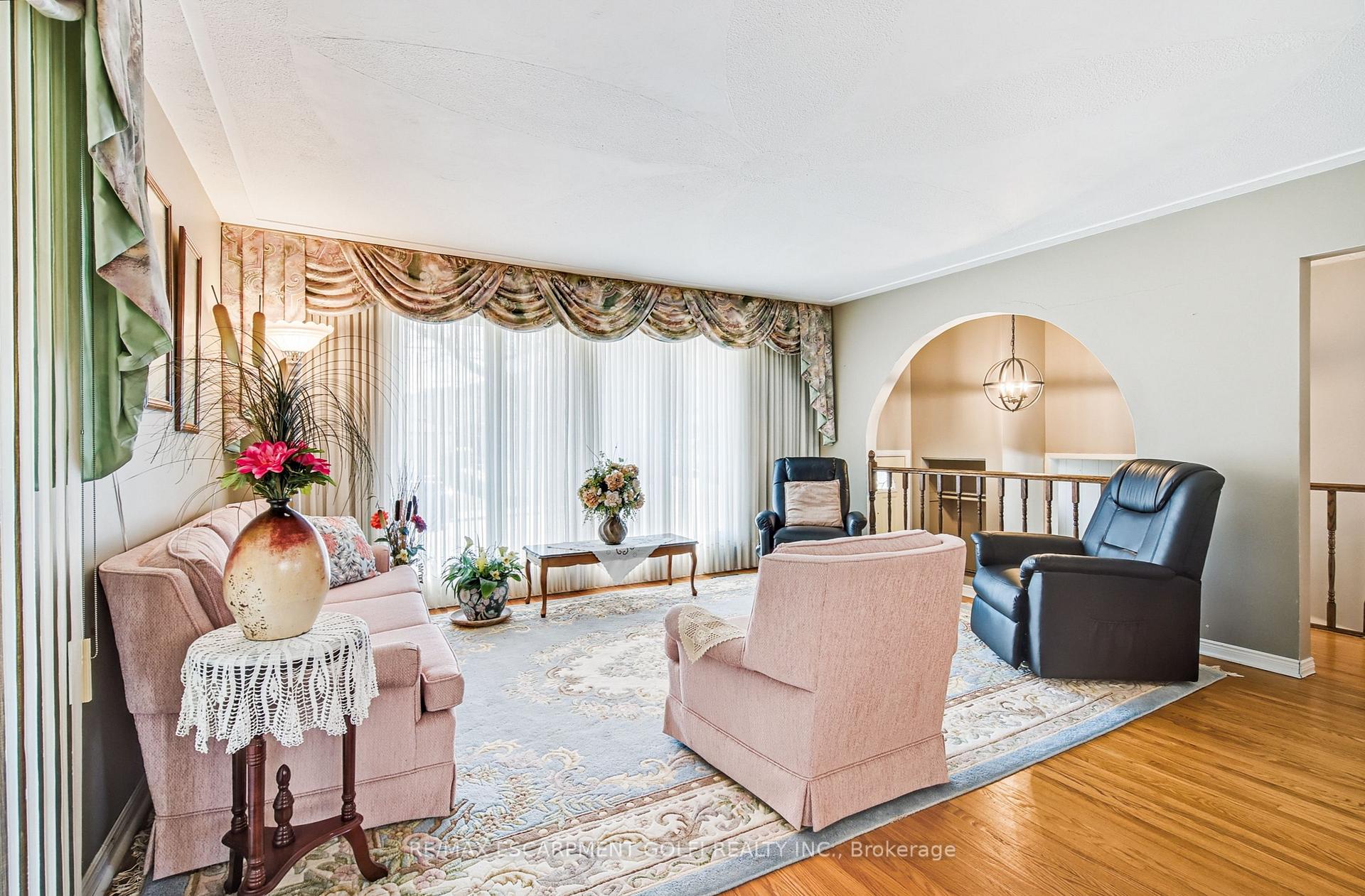 Photo 5 of 25 Blanche Court, Hamilton, Gershome — HOMEH