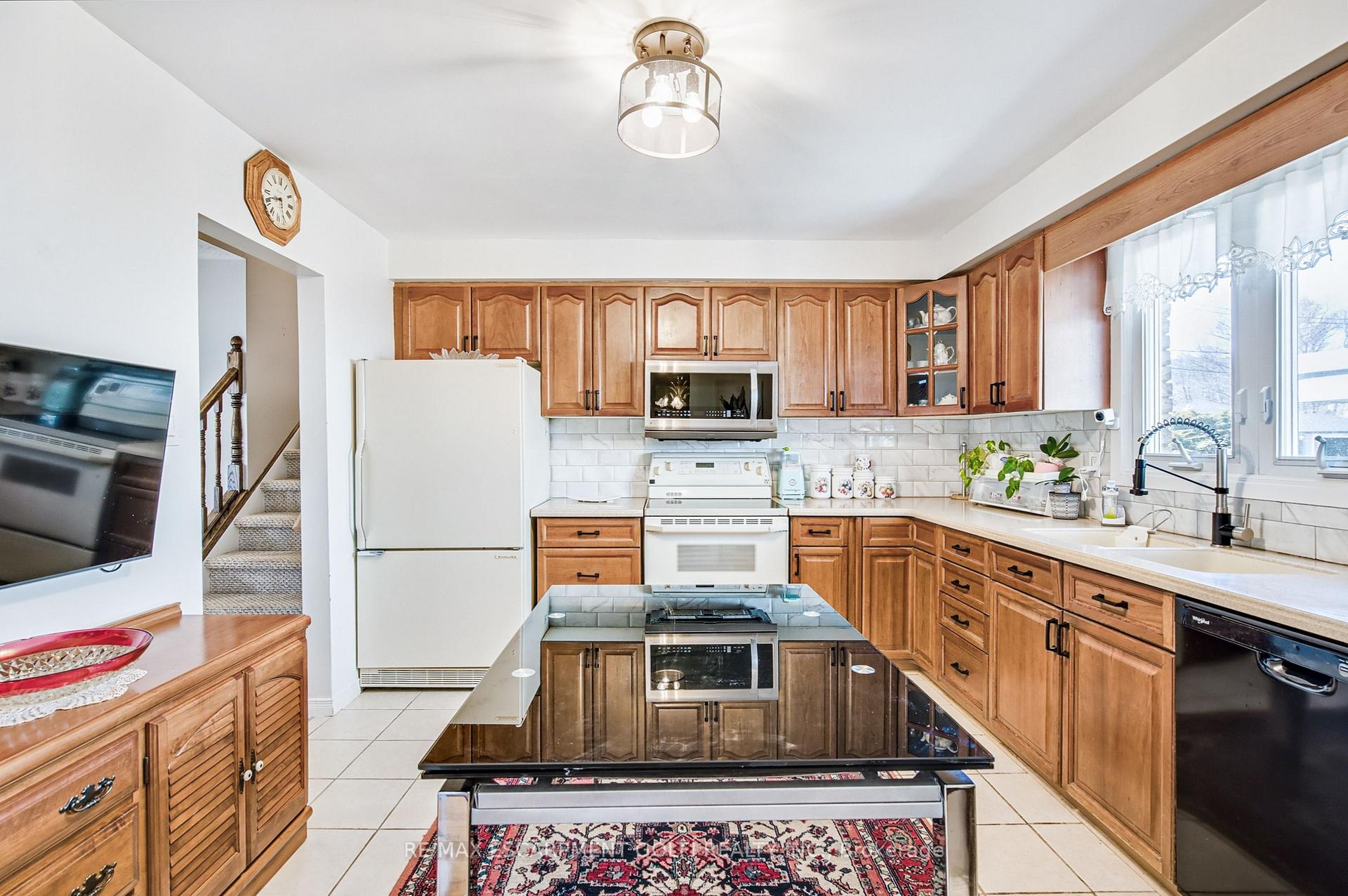 Photo 16 of 25 Blanche Court, Hamilton, Gershome — HOMEH