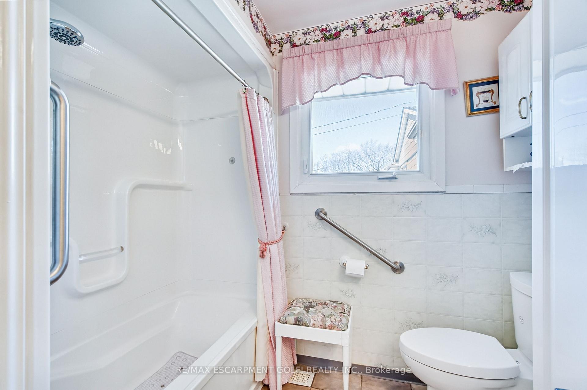 Photo 6 of 25 Blanche Court, Hamilton, Gershome — HOMEH