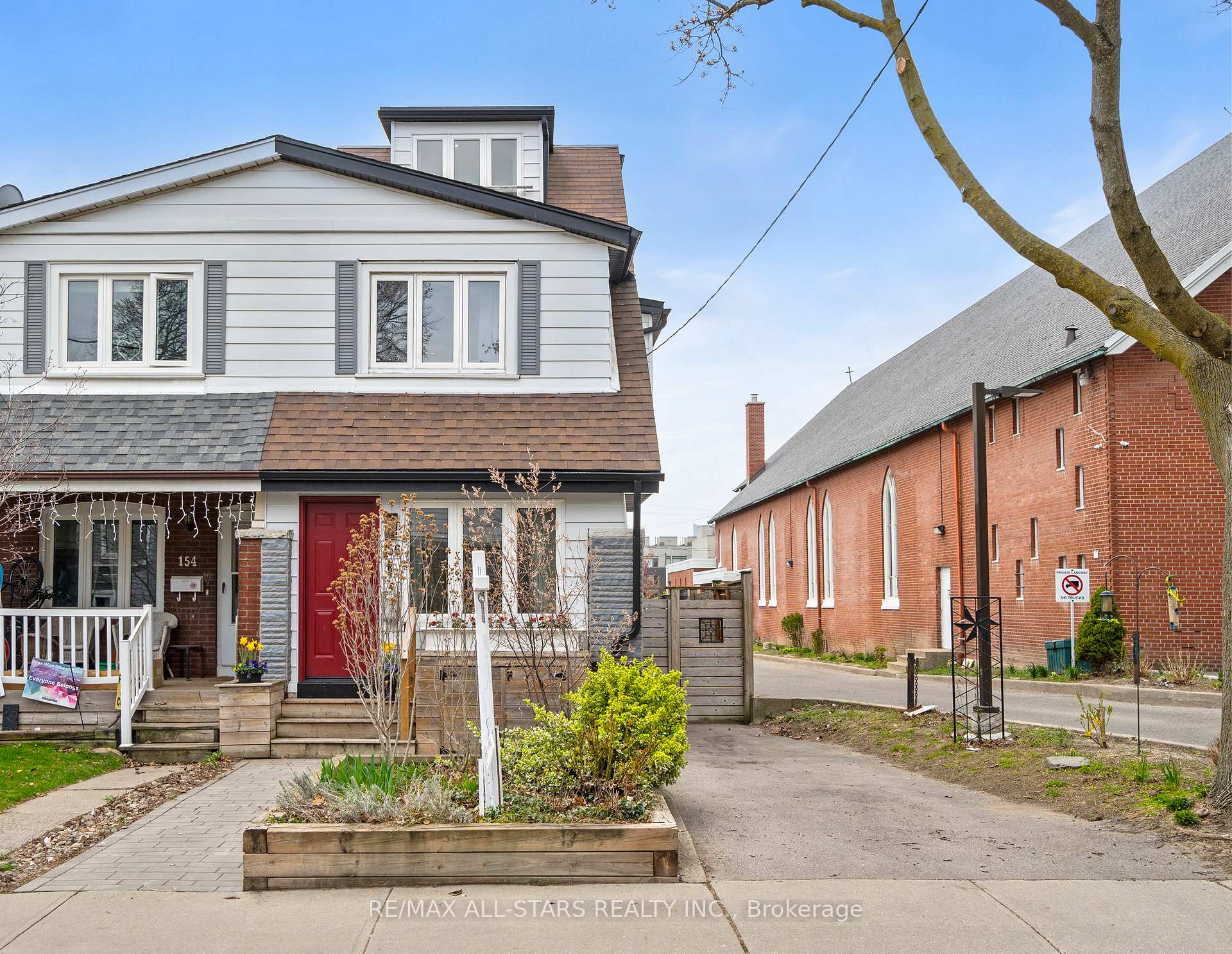 Front of 156 Leslie Street