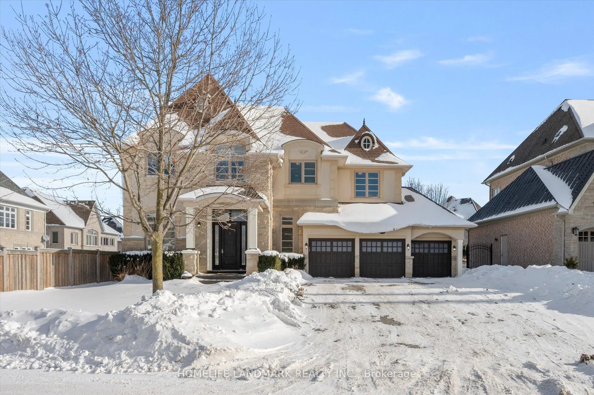 Photo 1 of 45 Carisbrooke Circle, Aurora, Bayview Southeast — HOMEH