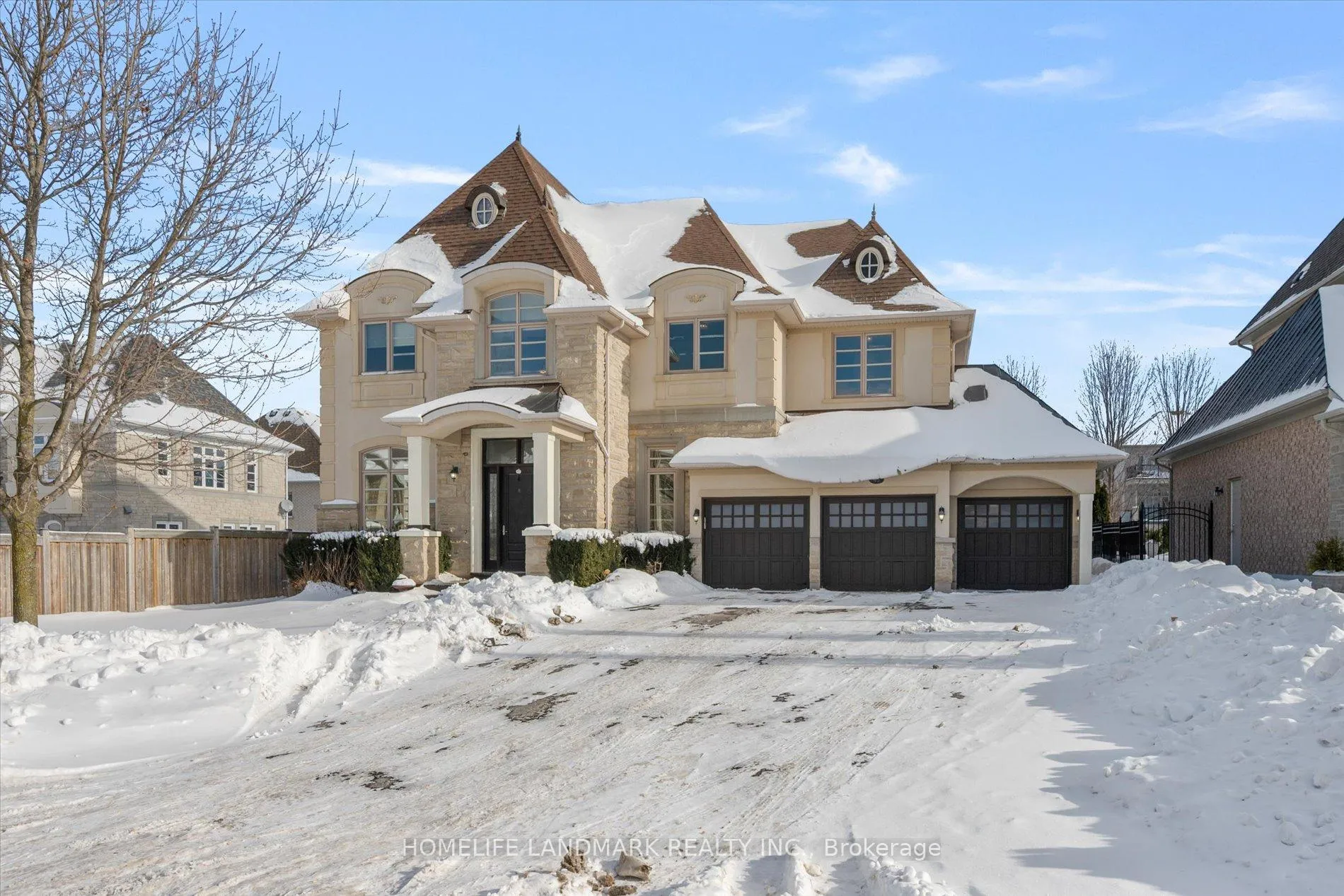 Photo 2 of 45 Carisbrooke Circle, Aurora, Bayview Southeast — HOMEH