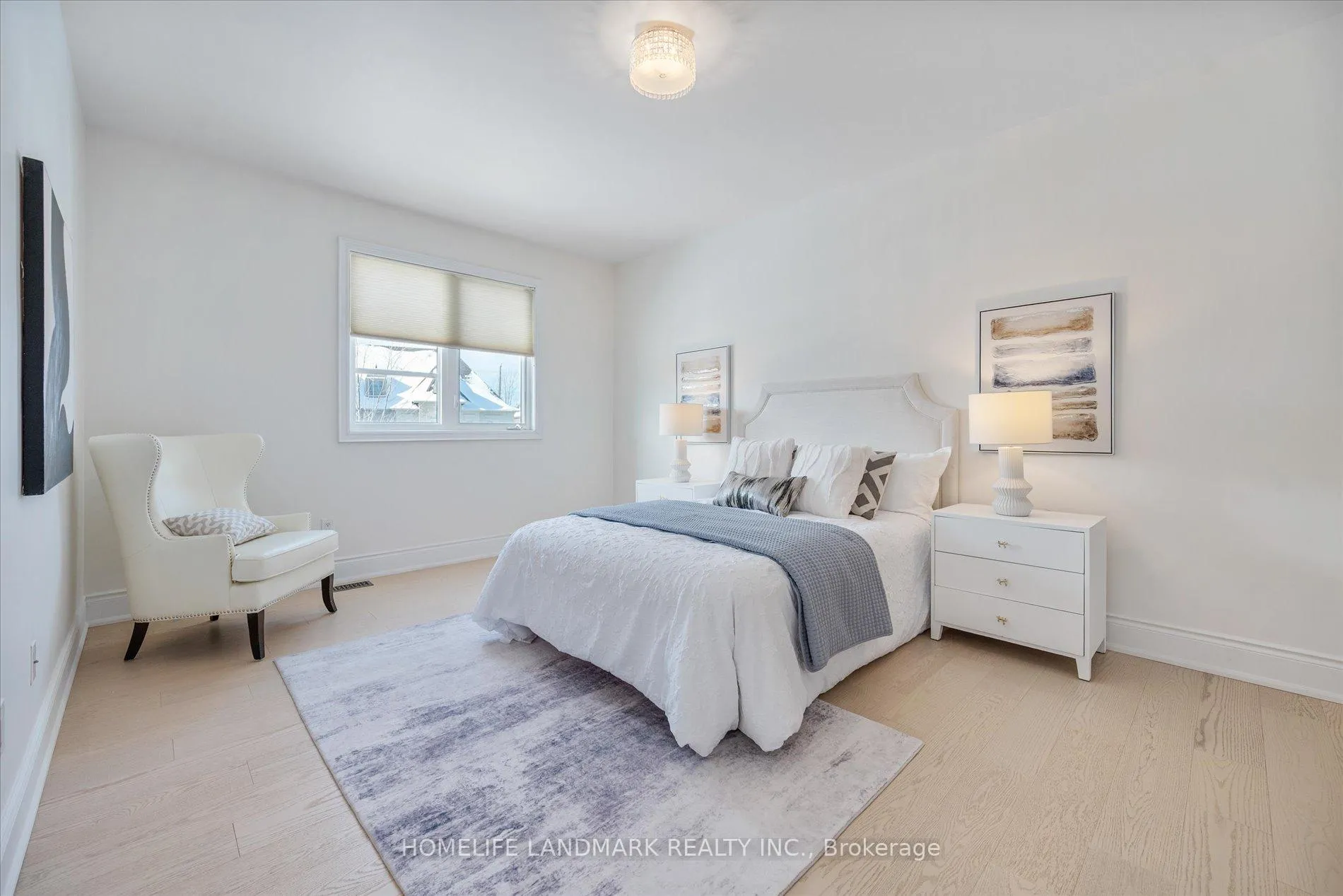 Photo 36 of 45 Carisbrooke Circle, Aurora, Bayview Southeast — HOMEH