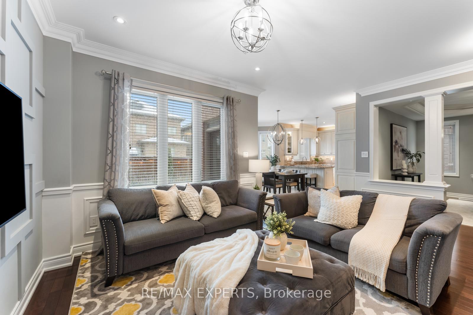 Photo 4 of 7 Drake Street, Vaughan, Vellore Village — HOMEH