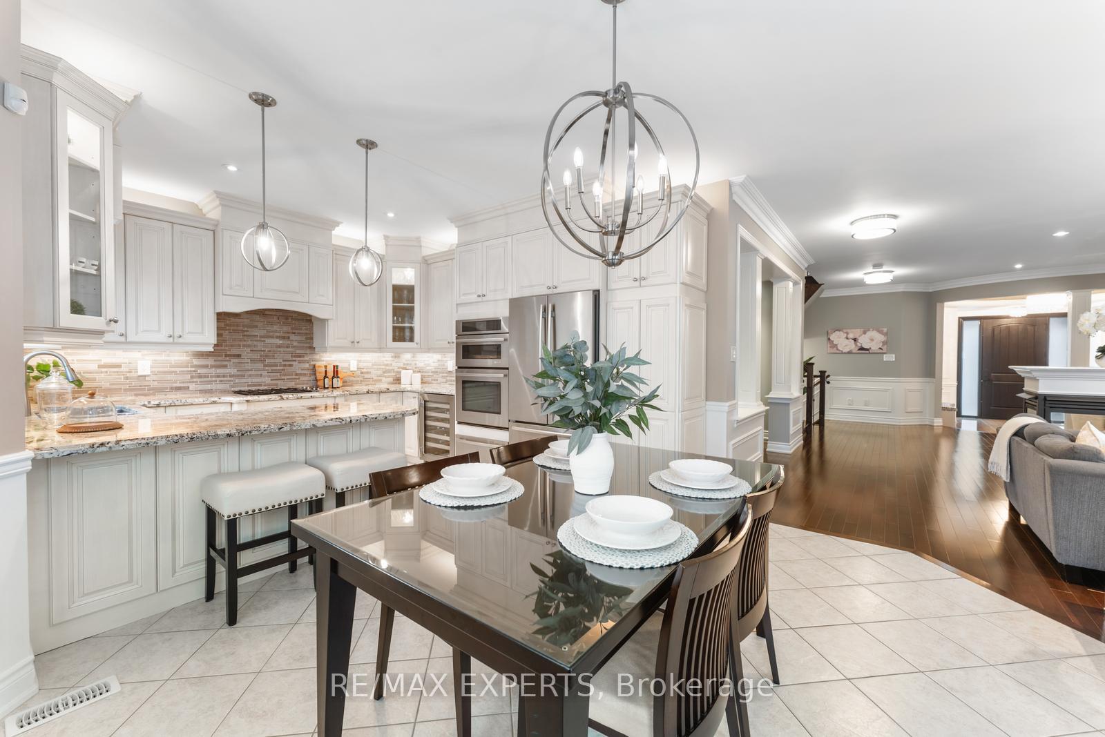 Photo 8 of 7 Drake Street, Vaughan, Vellore Village — HOMEH