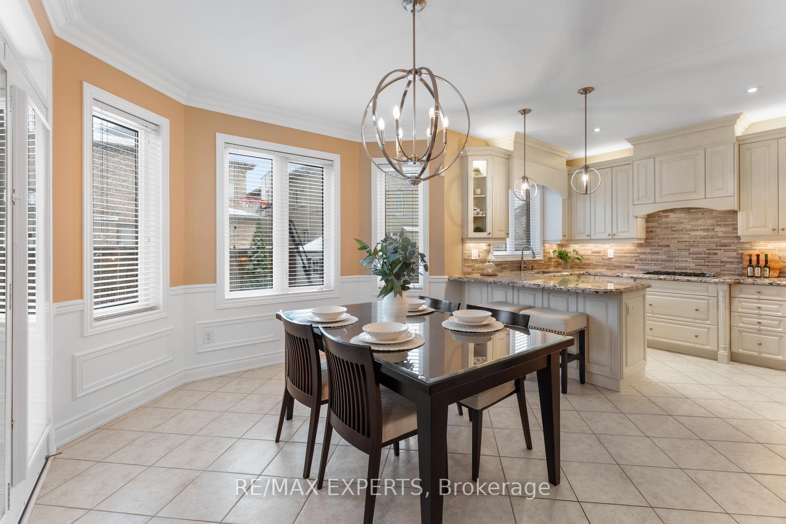 Photo 25 of 7 Drake Street, Vaughan, Vellore Village — HOMEH