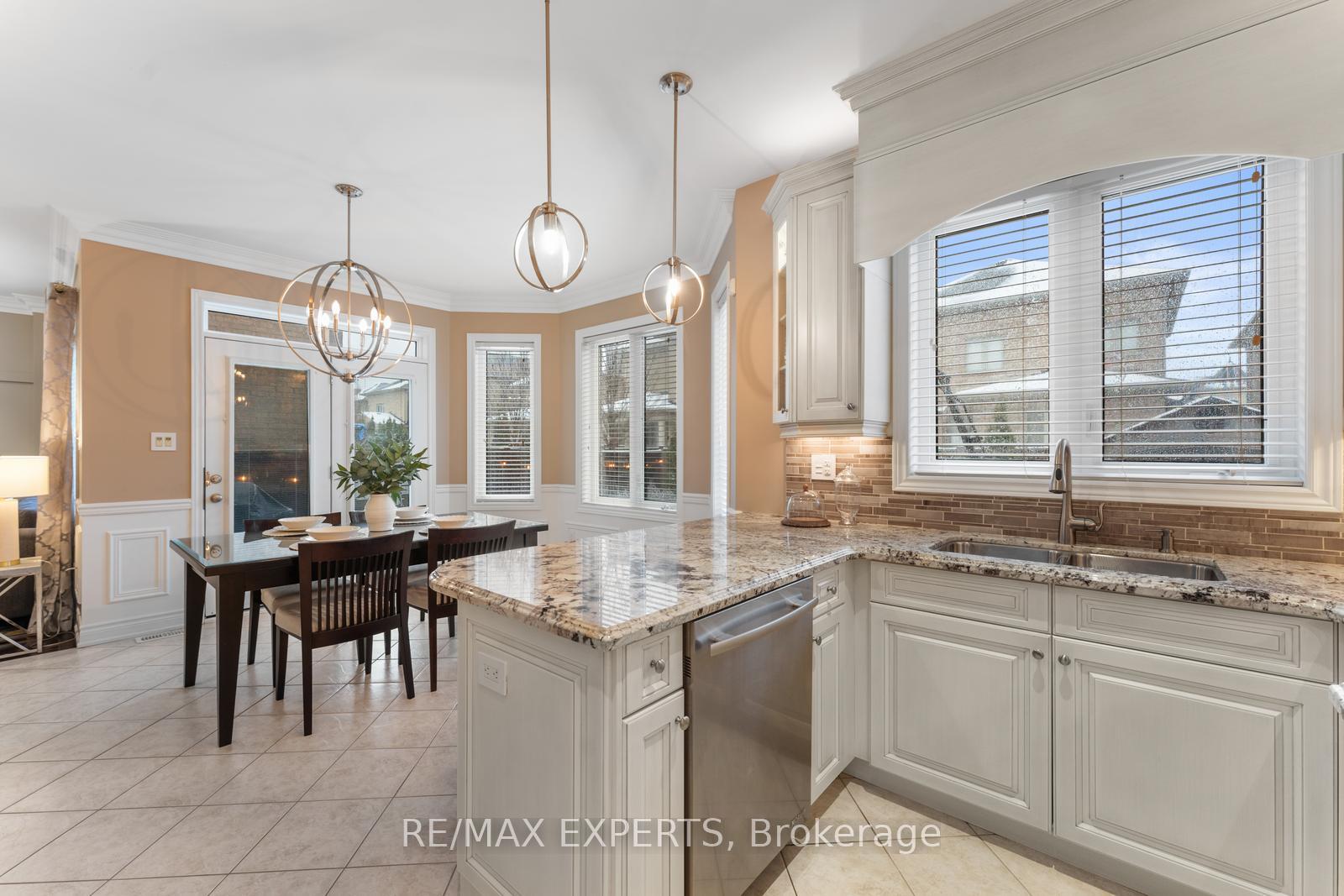 Photo 14 of 7 Drake Street, Vaughan, Vellore Village — HOMEH