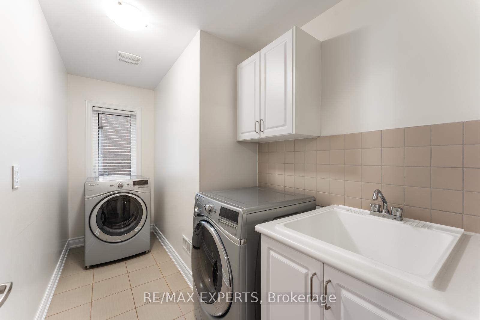 Photo 9 of 7 Drake Street, Vaughan, Vellore Village — HOMEH