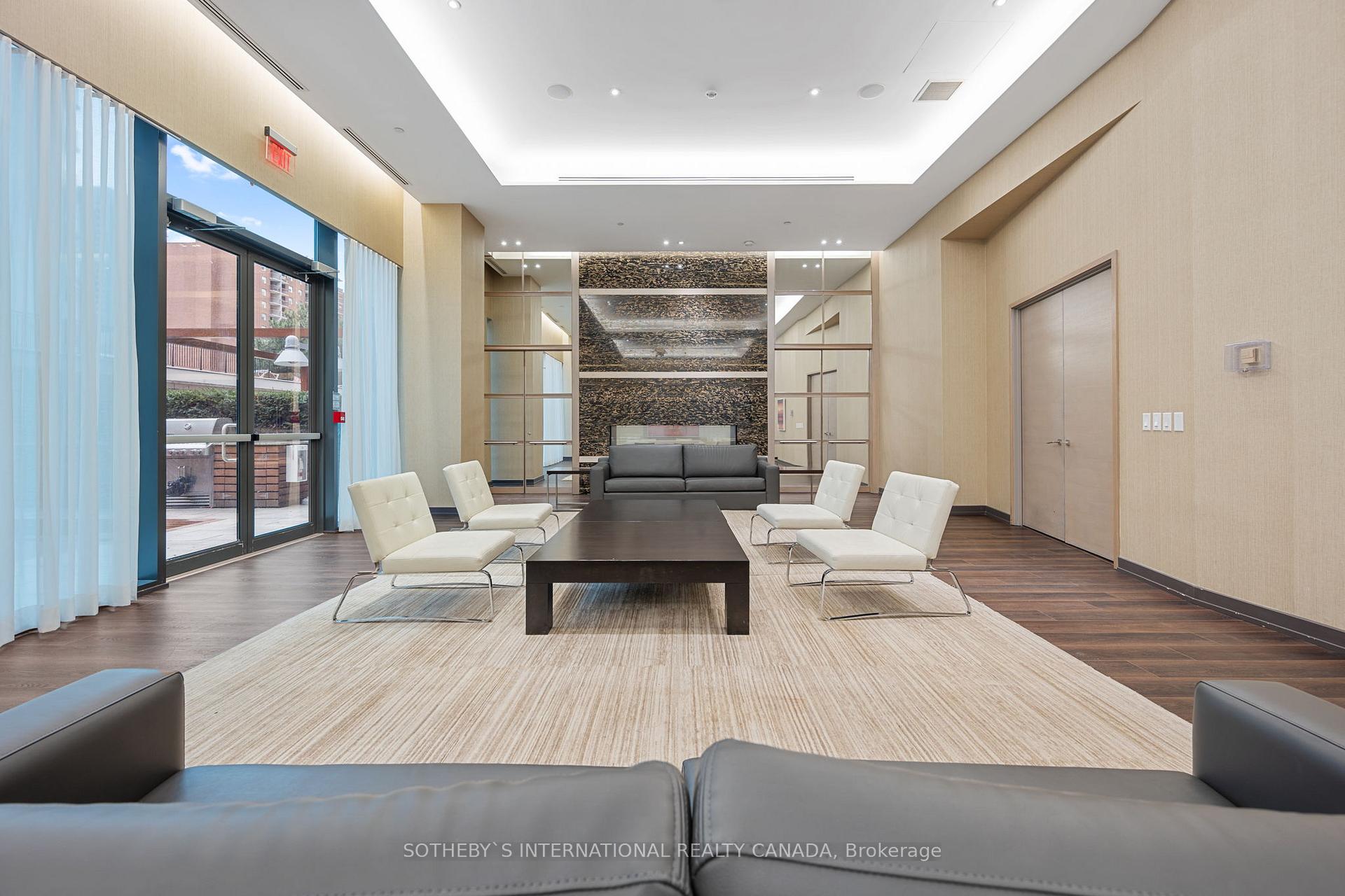 Photo 6 of Unit 1511, 70 Roehampton Avenue, Toronto, Mount Pleasant West — HOMEH