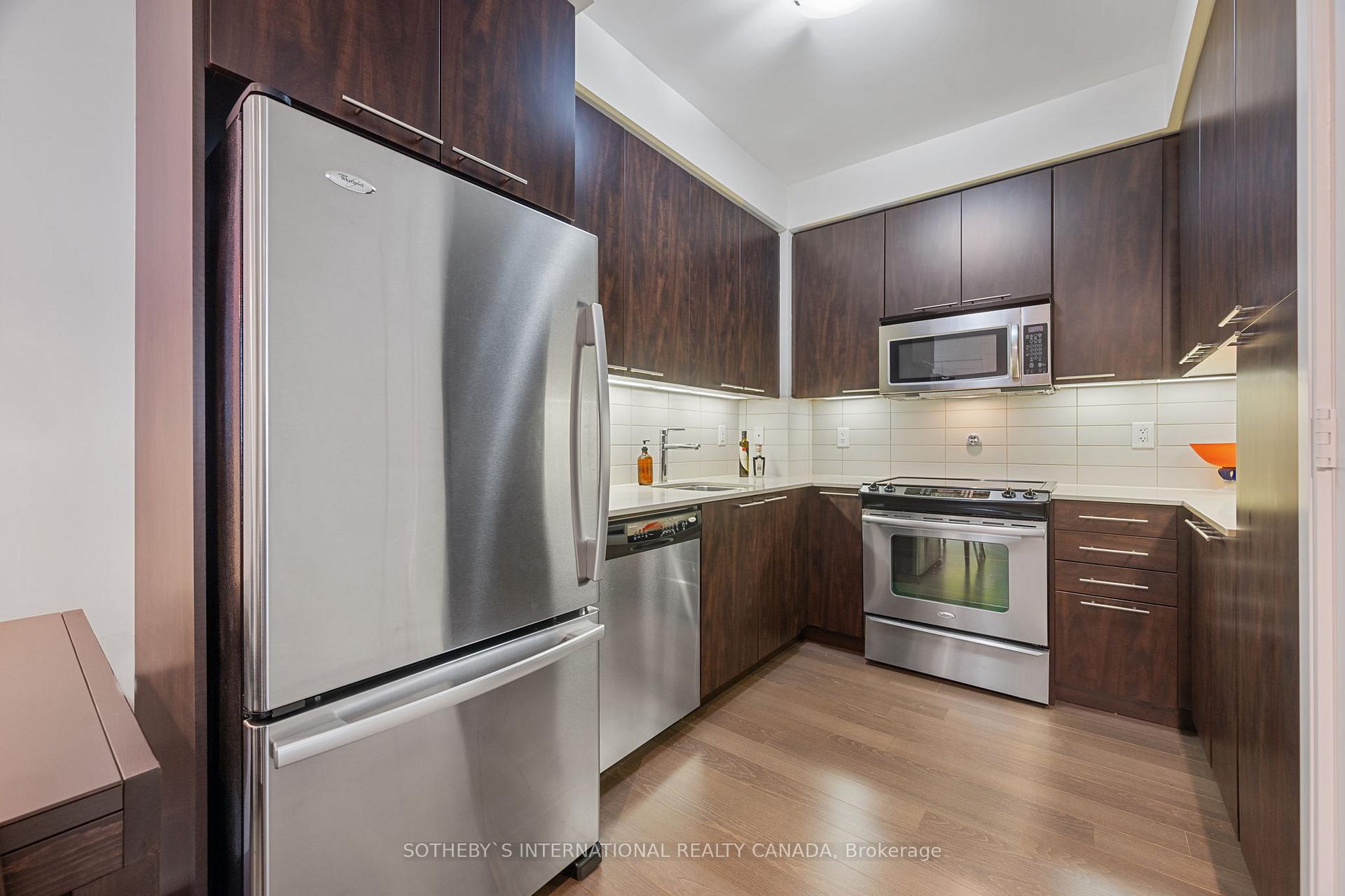 Photo 14 of Unit 1511, 70 Roehampton Avenue, Toronto, Mount Pleasant West — HOMEH