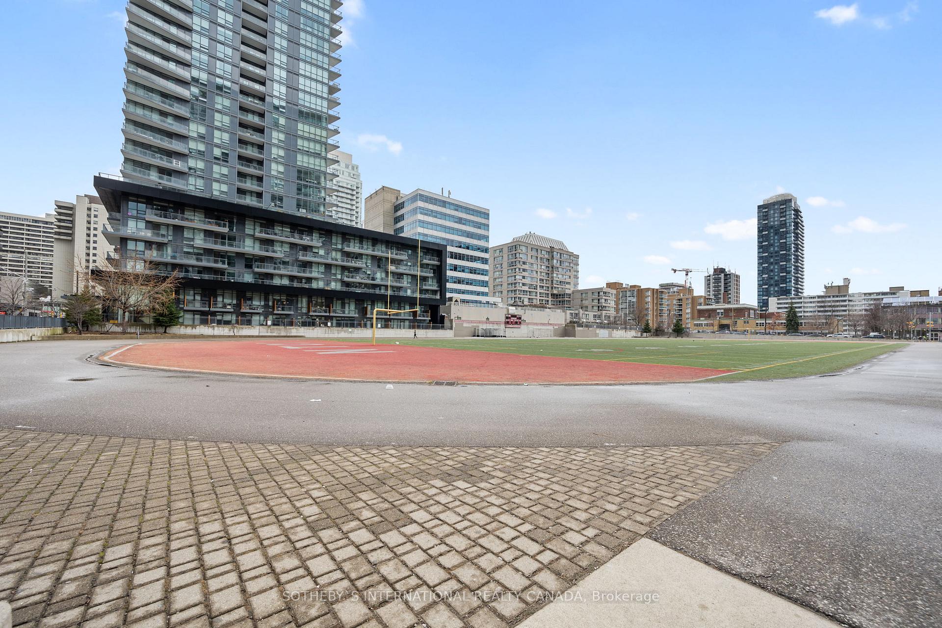 Photo 34 of Unit 1511, 70 Roehampton Avenue, Toronto, Mount Pleasant West — HOMEH