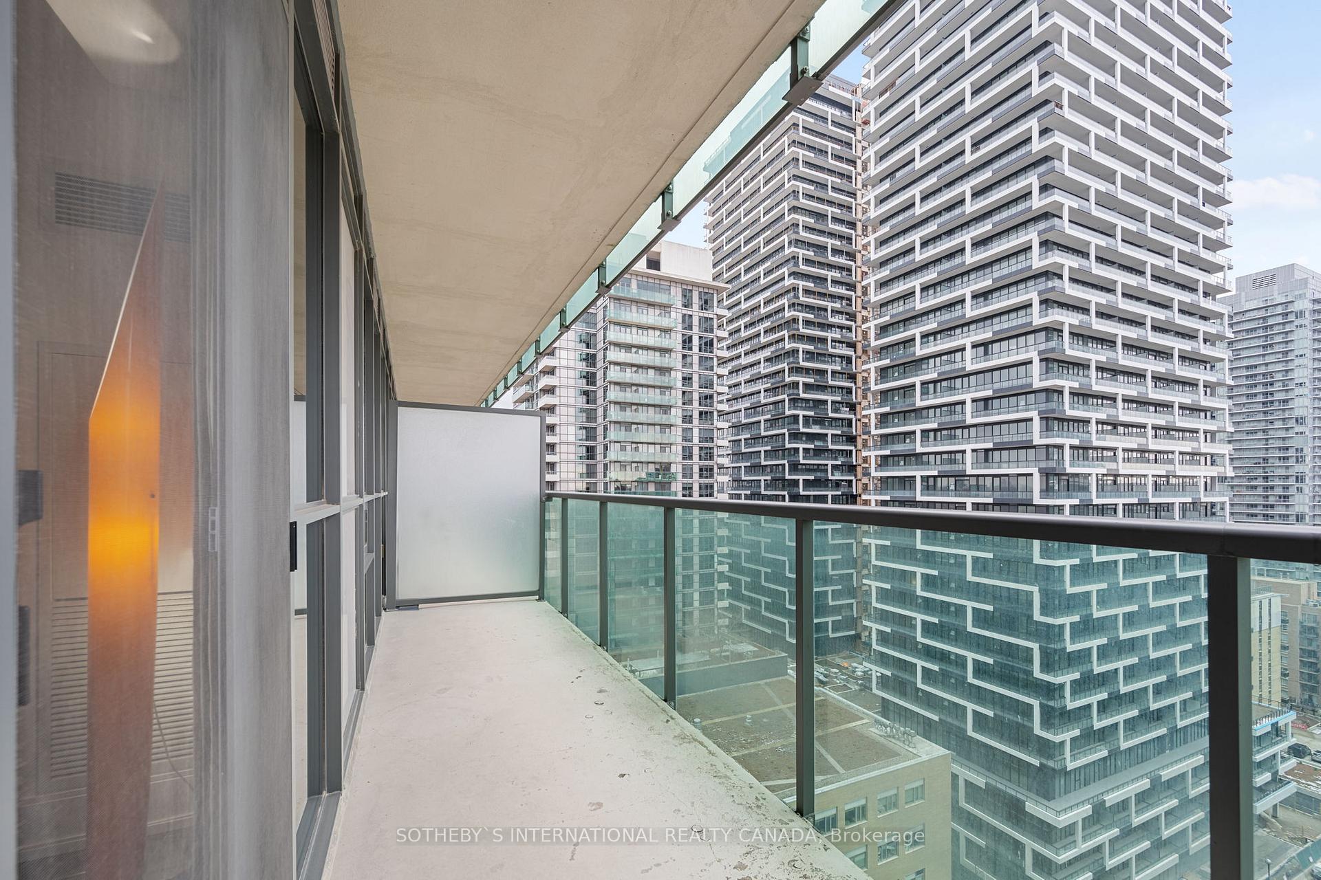 Photo 44 of Unit 1511, 70 Roehampton Avenue, Toronto, Mount Pleasant West — HOMEH