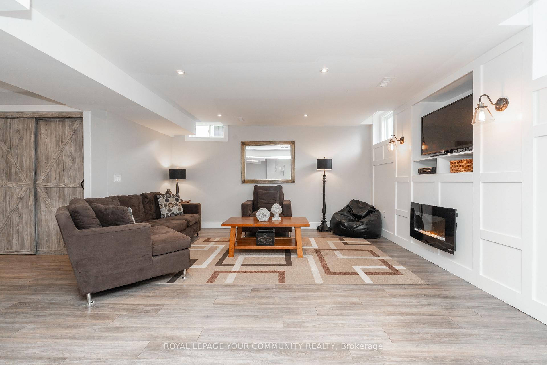 Photo 47 of 2 Connaught Lane, Barrie, Innis-Shore — HOMEH