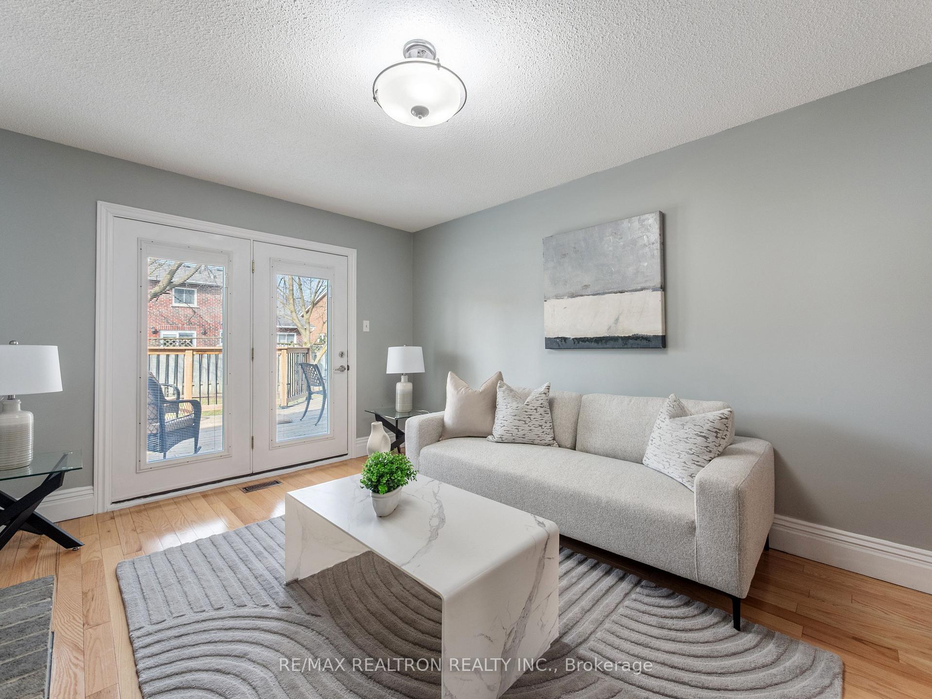 Photo 14 of 200 Willow Lane, Newmarket, Bristol-London — HOMEH