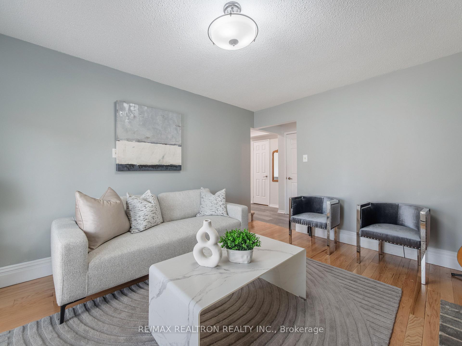 Photo 13 of 200 Willow Lane, Newmarket, Bristol-London — HOMEH