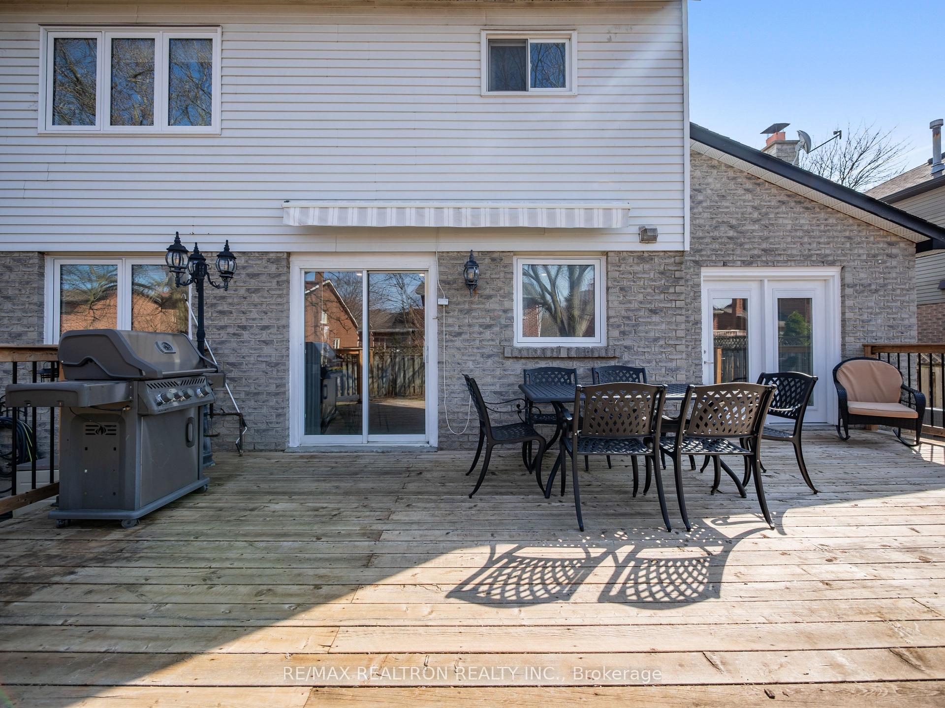 Photo 15 of 200 Willow Lane, Newmarket, Bristol-London — HOMEH