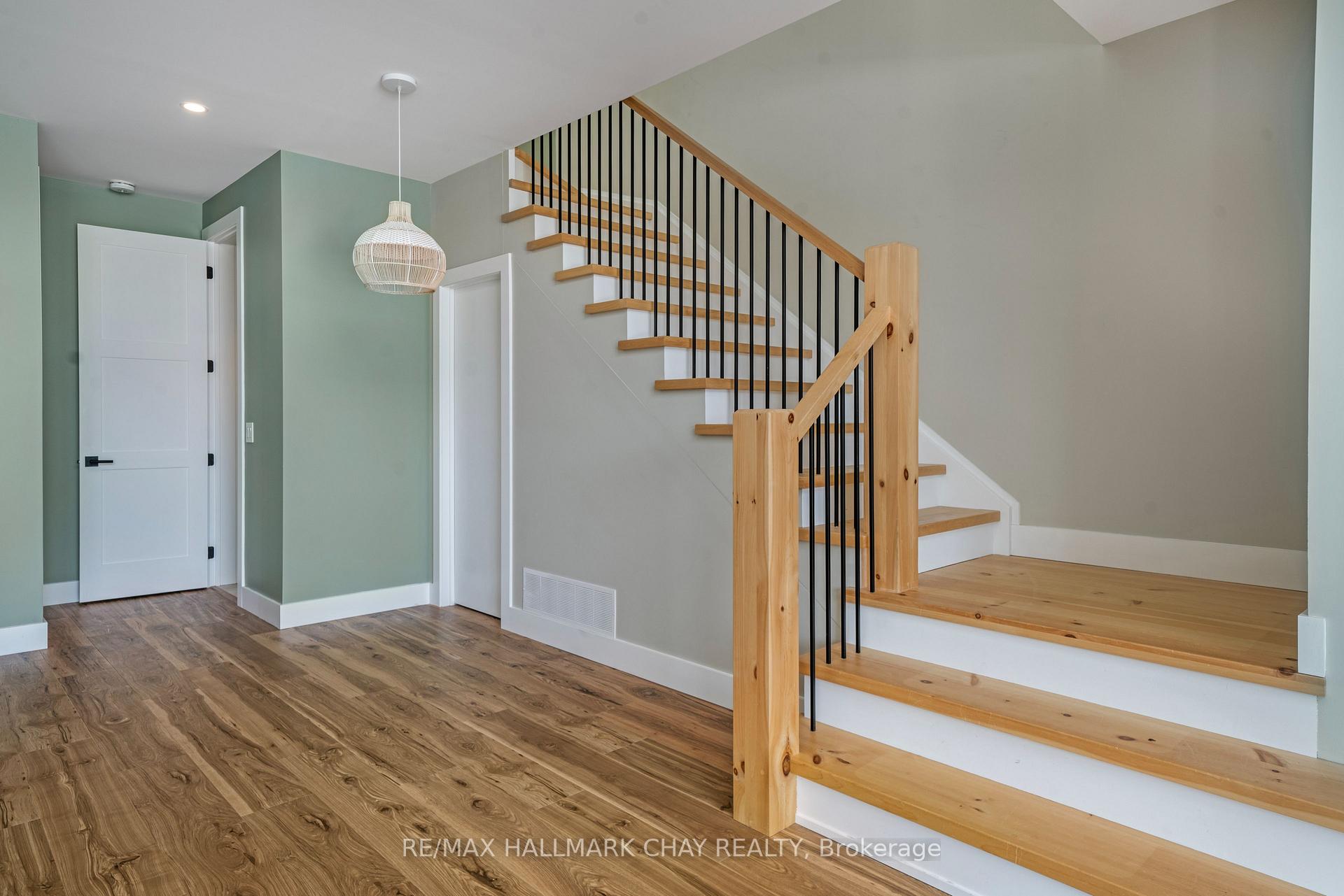 Photo 8 of 197 Musquash Road, Gravenhurst, Muskoka (S) — HOMEH