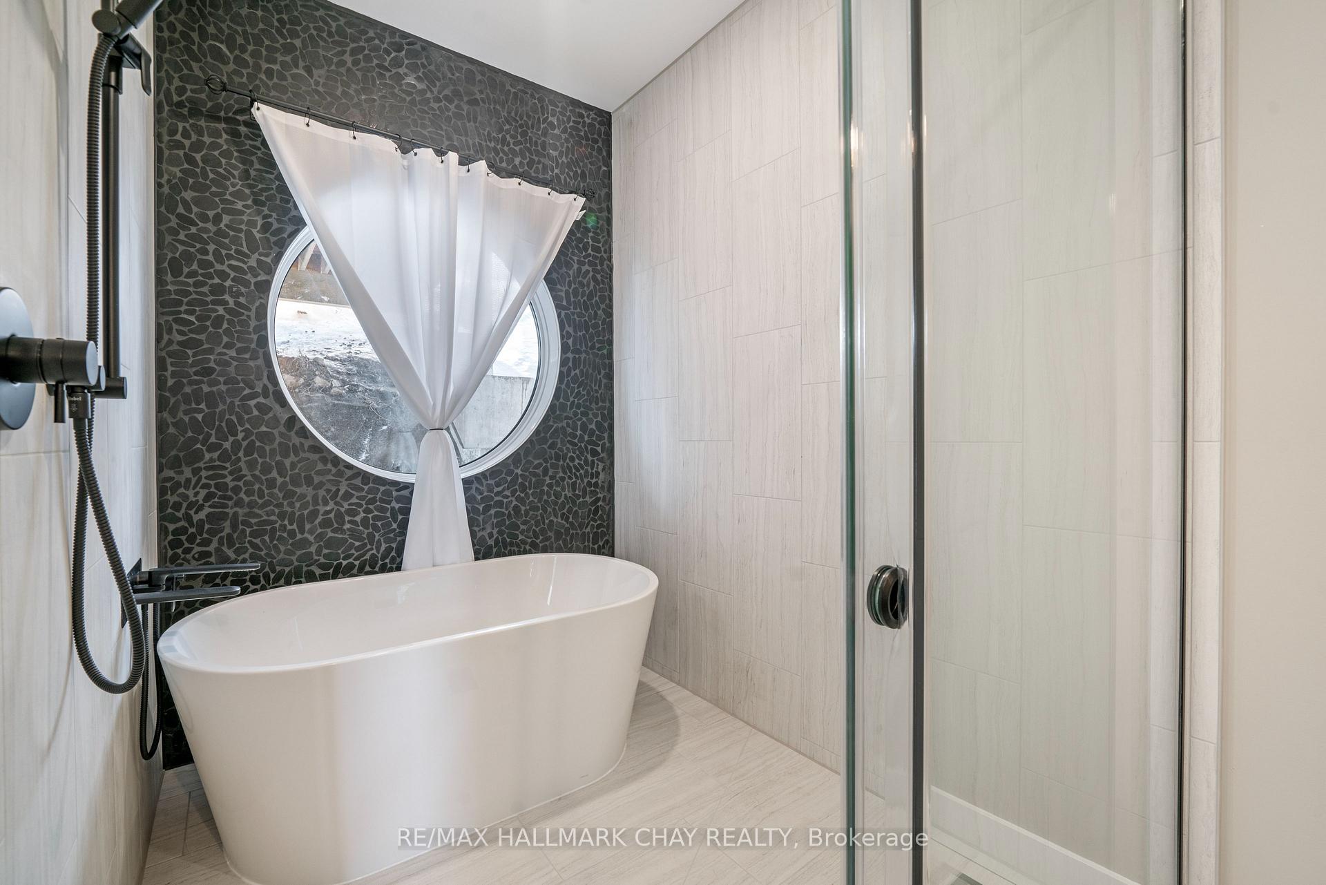 Photo 18 of 197 Musquash Road, Gravenhurst, Muskoka (S) — HOMEH