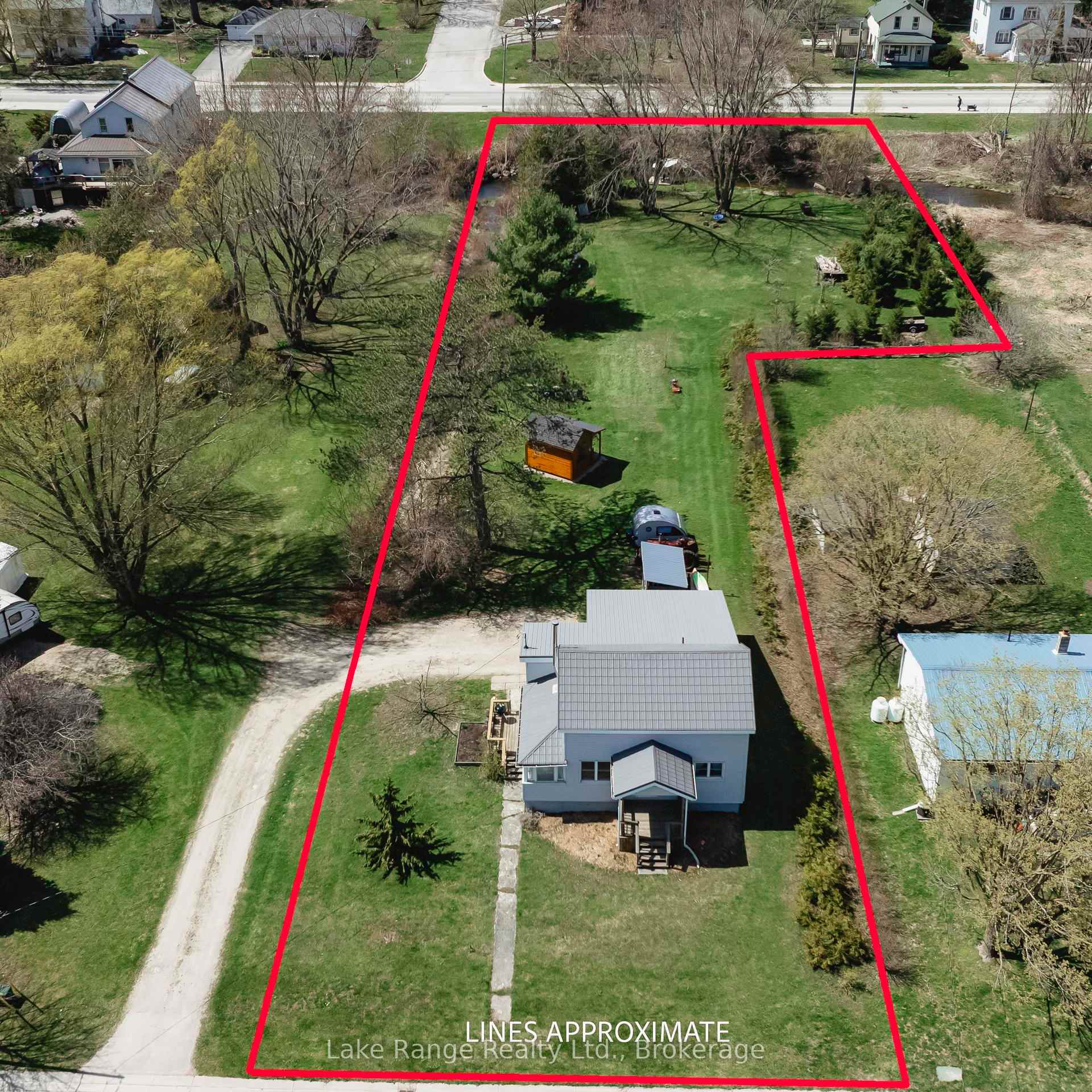 Photo 10 of 592 Inglis Street, Huron-Kinloss, Lucknow — HOMEH
