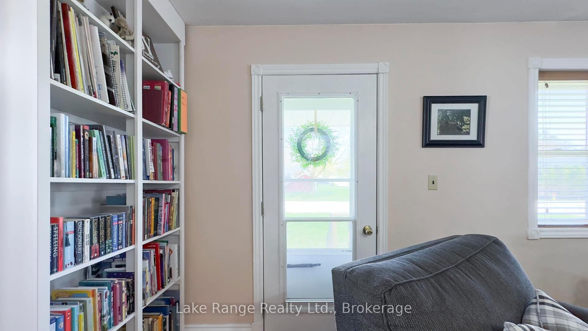 Photo 8 of 592 Inglis Street, Huron-Kinloss, Lucknow — HOMEH