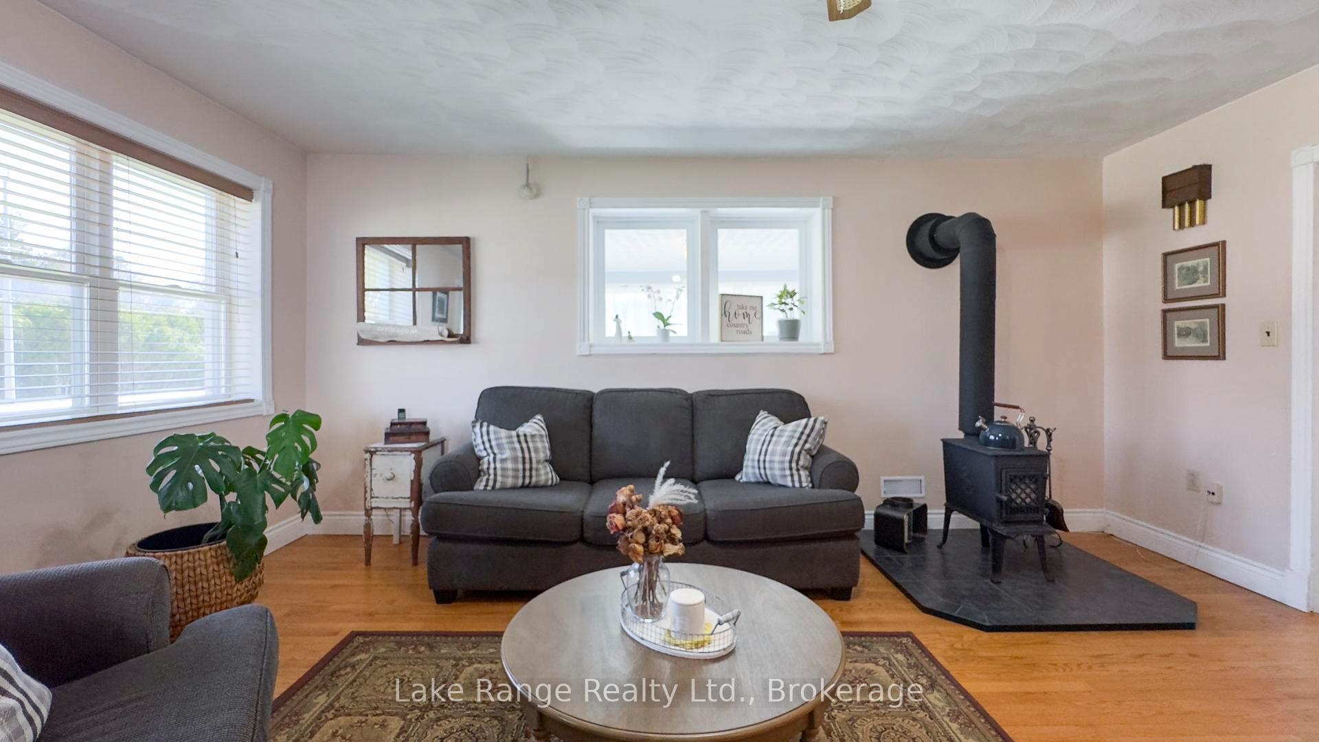 Photo 22 of 592 Inglis Street, Huron-Kinloss, Lucknow — HOMEH