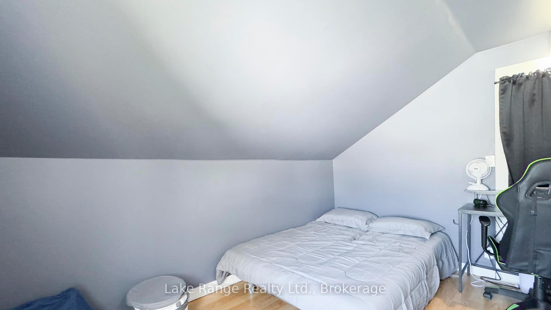 Photo 37 of 592 Inglis Street, Huron-Kinloss, Lucknow — HOMEH