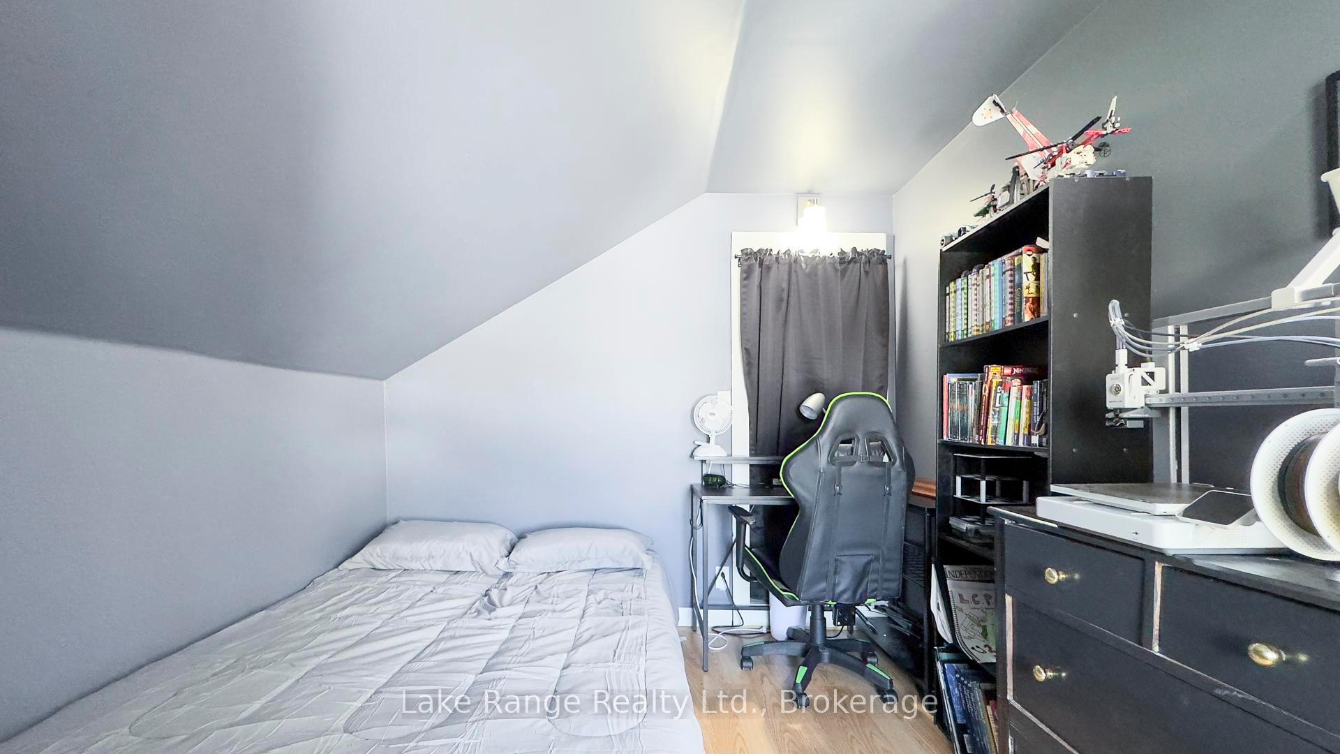 Photo 36 of 592 Inglis Street, Huron-Kinloss, Lucknow — HOMEH