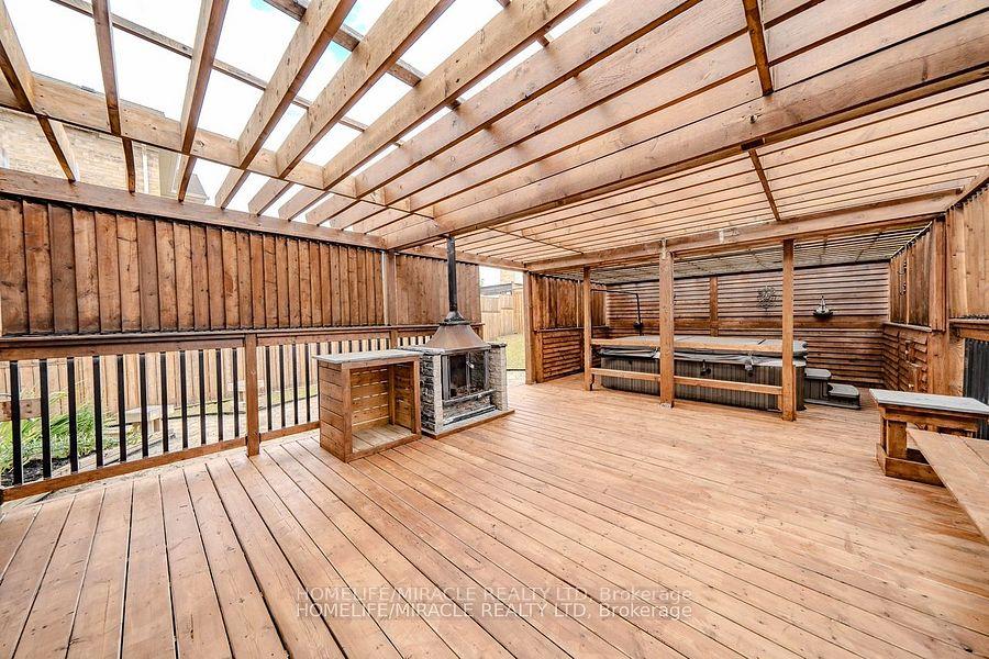 Photo 6 of 828 Black Cherry Drive, Oshawa, Taunton — HOMEH