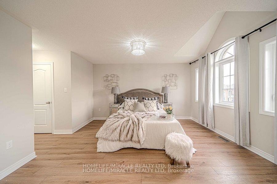 Photo 27 of 828 Black Cherry Drive, Oshawa, Taunton — HOMEH