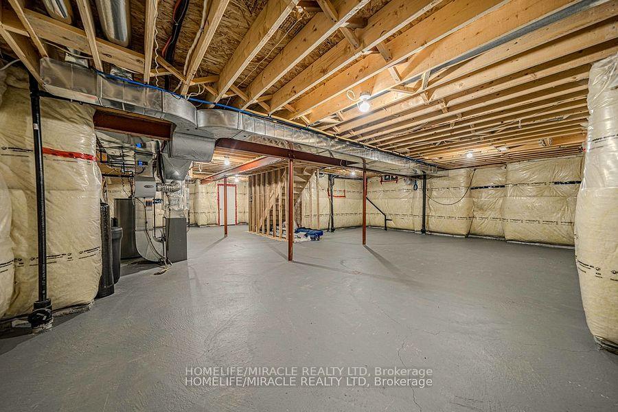 Photo 37 of 828 Black Cherry Drive, Oshawa, Taunton — HOMEH