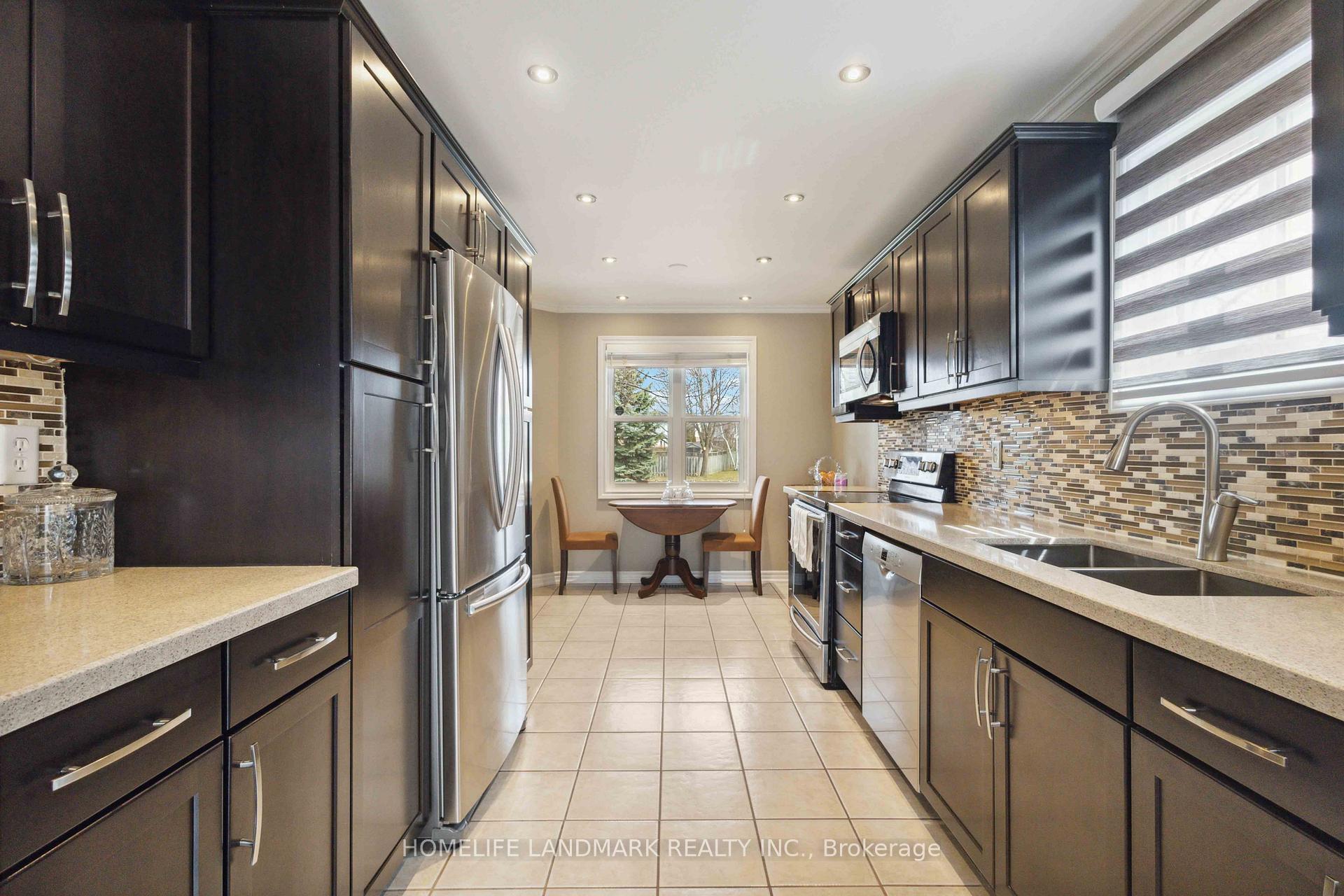 Photo 4 of 1446 Fleming Court, Oshawa, Lakeview — HOMEH