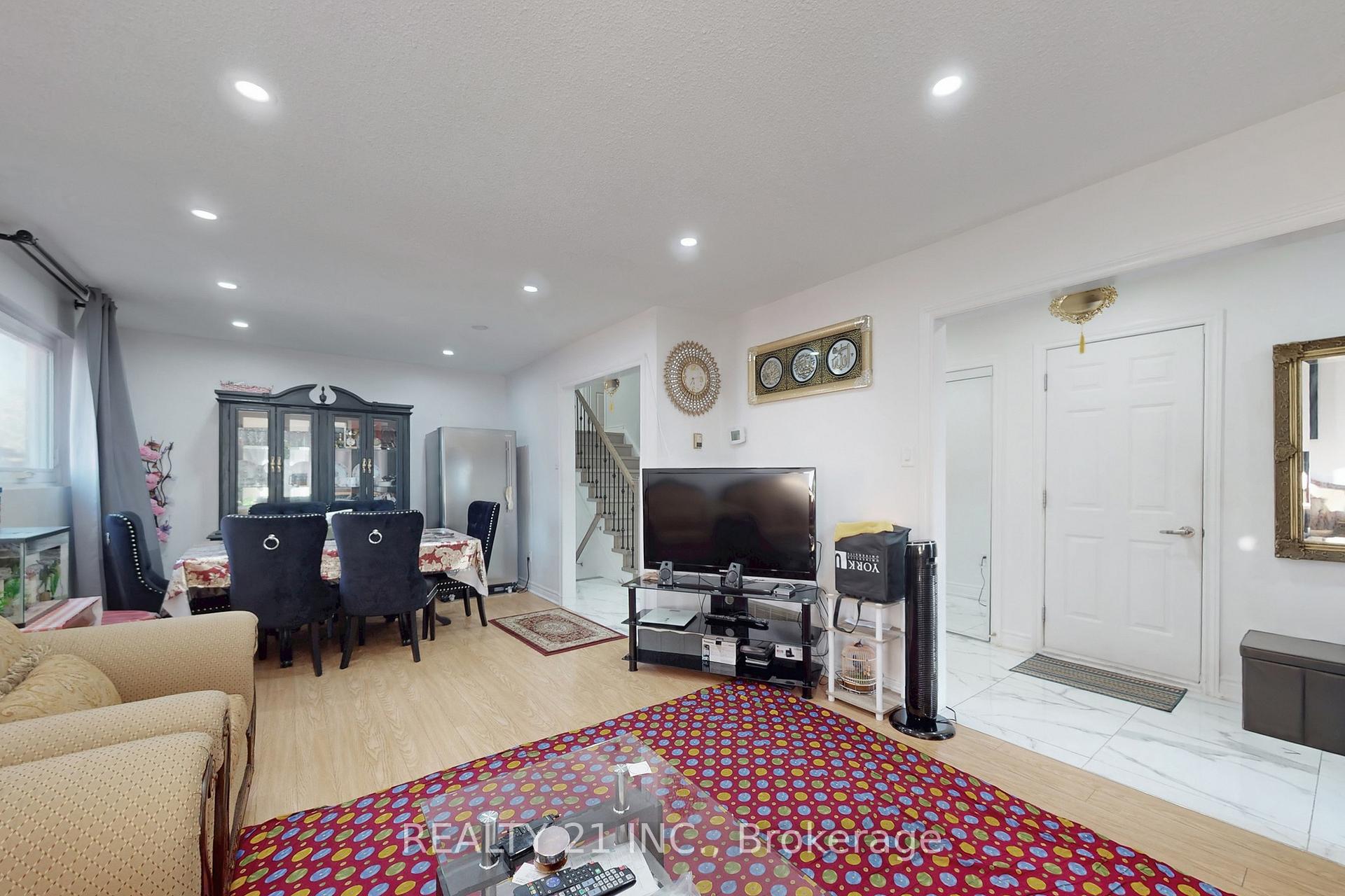 Photo 8 of 27 Jardine Street, Brampton, Northgate — HOMEH