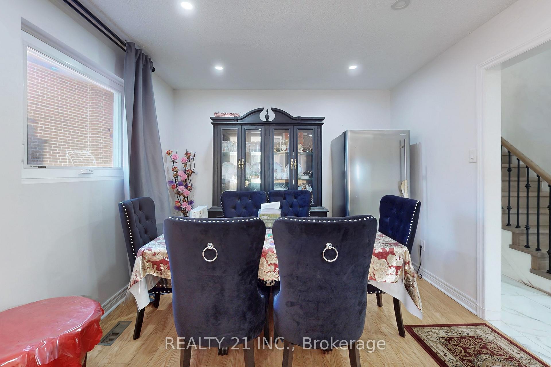 Photo 10 of 27 Jardine Street, Brampton, Northgate — HOMEH