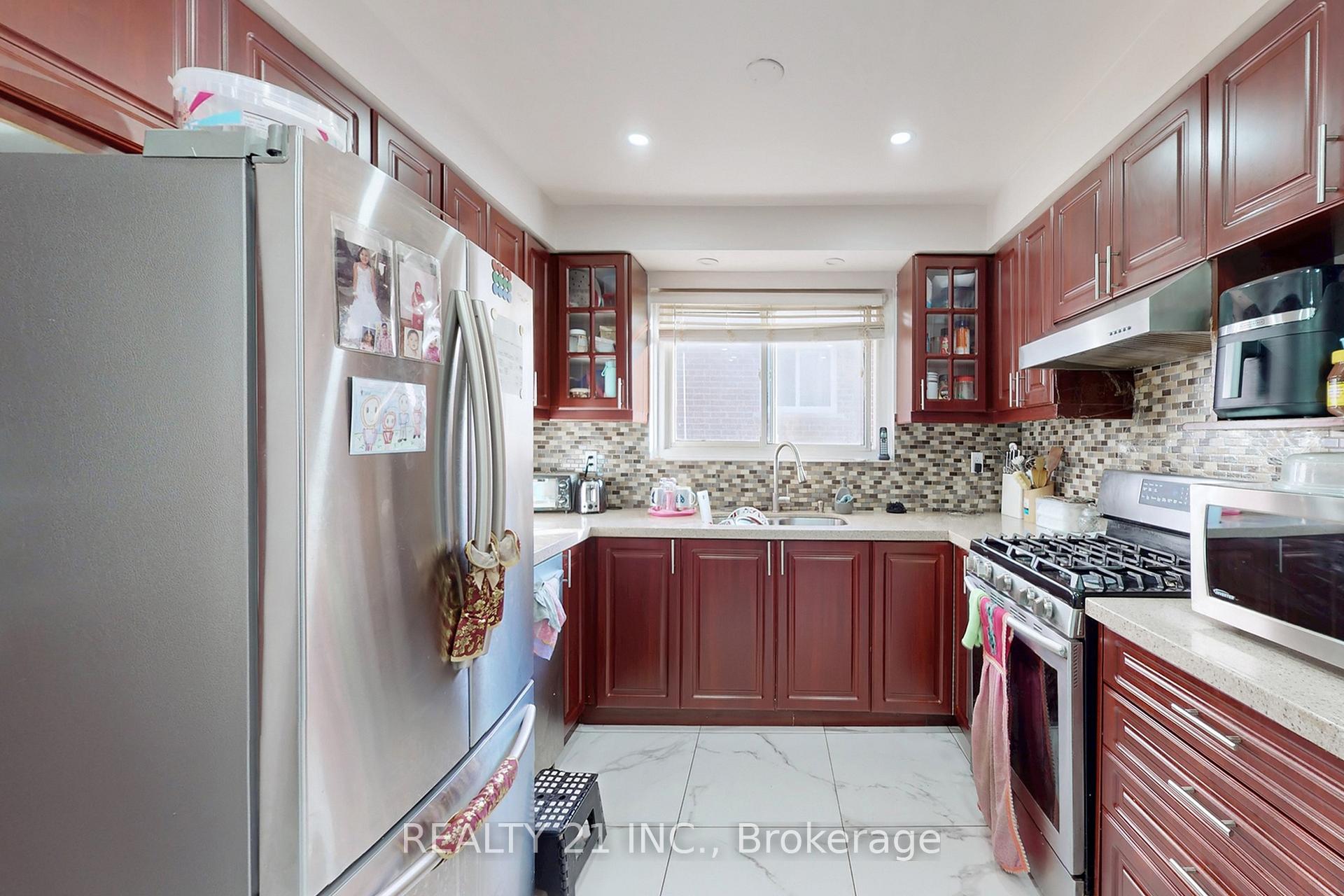 Photo 12 of 27 Jardine Street, Brampton, Northgate — HOMEH