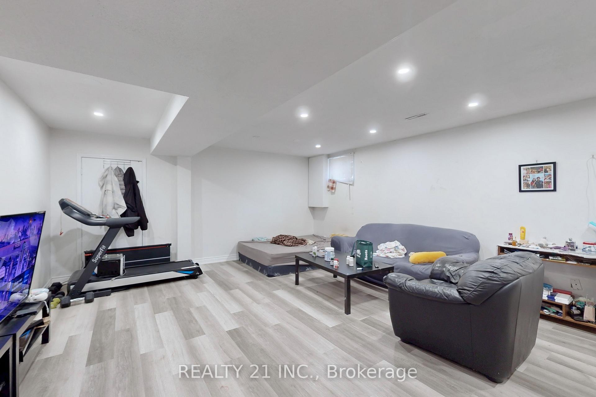 Photo 33 of 27 Jardine Street, Brampton, Northgate — HOMEH