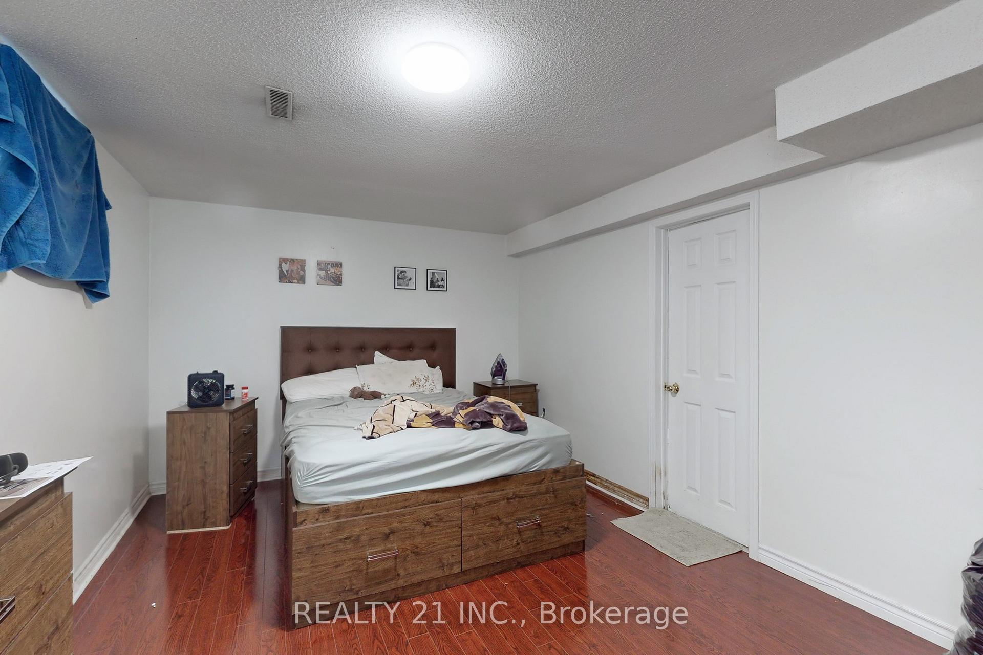 Photo 37 of 27 Jardine Street, Brampton, Northgate — HOMEH