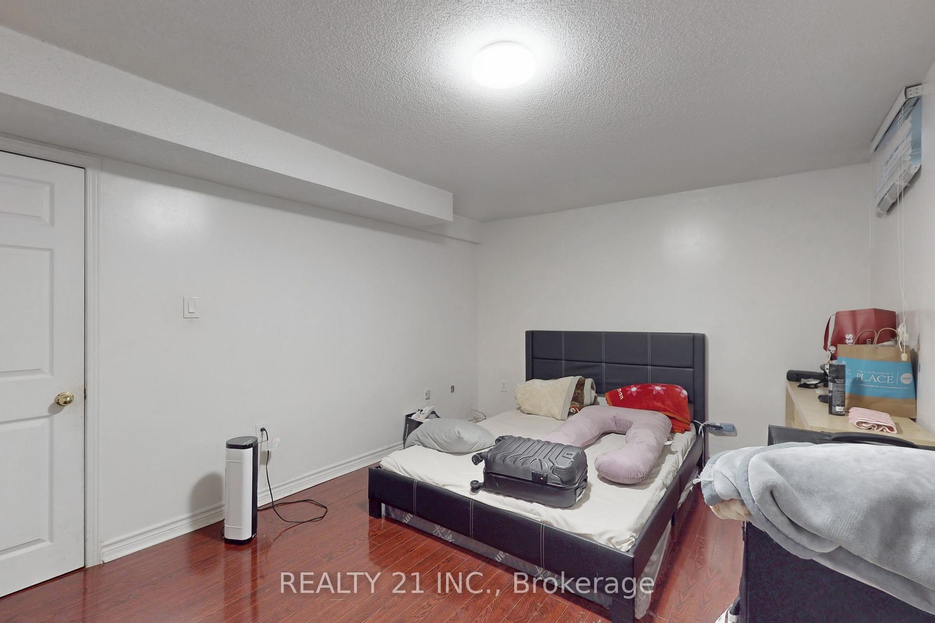 Photo 39 of 27 Jardine Street, Brampton, Northgate — HOMEH