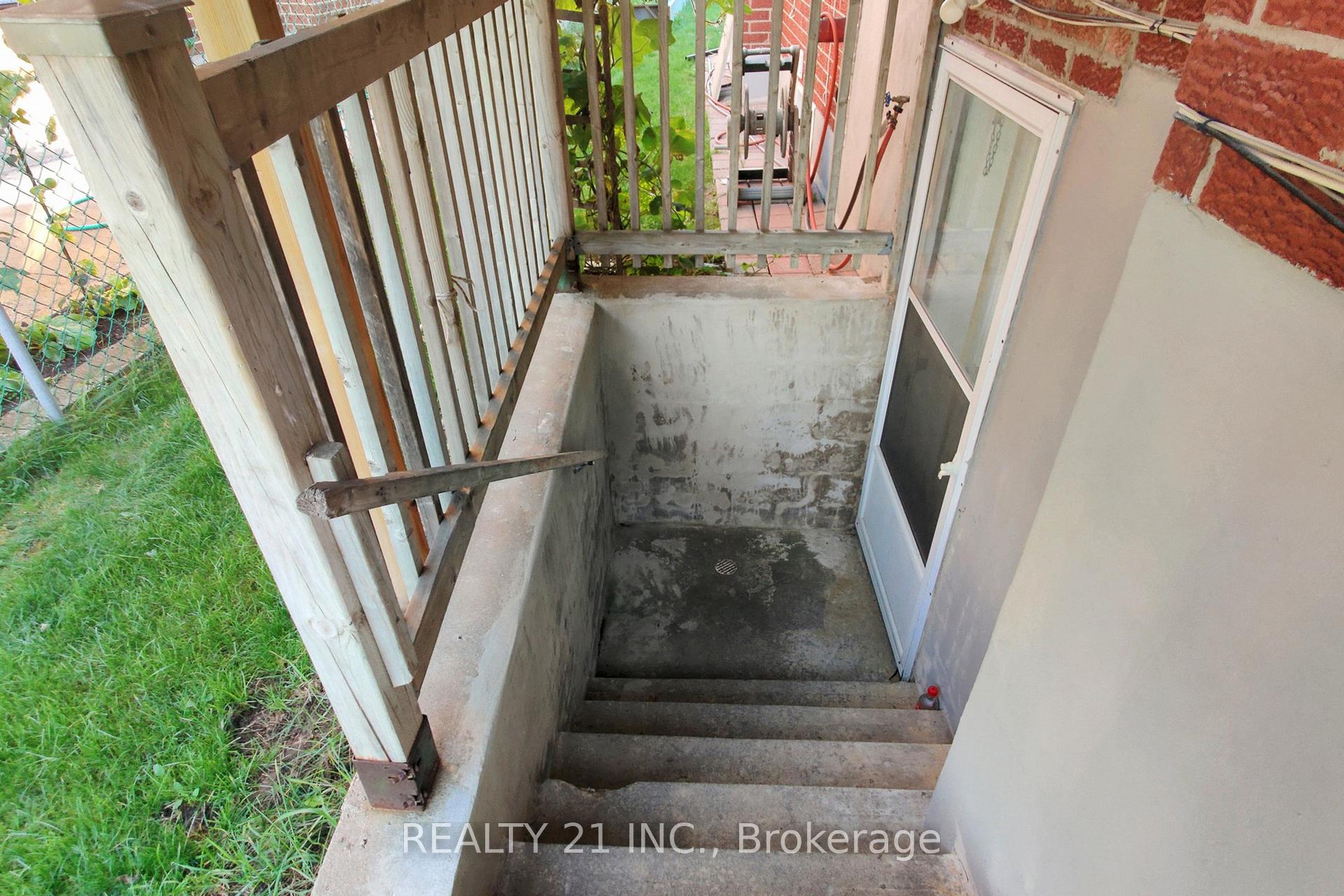Photo 41 of 27 Jardine Street, Brampton, Northgate — HOMEH