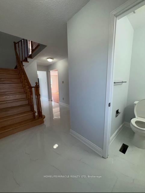 Photo 4 of 156 Richvale Drive S, Brampton, Heart Lake East — HOMEH