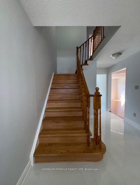 Photo 22 of 156 Richvale Drive S, Brampton, Heart Lake East — HOMEH