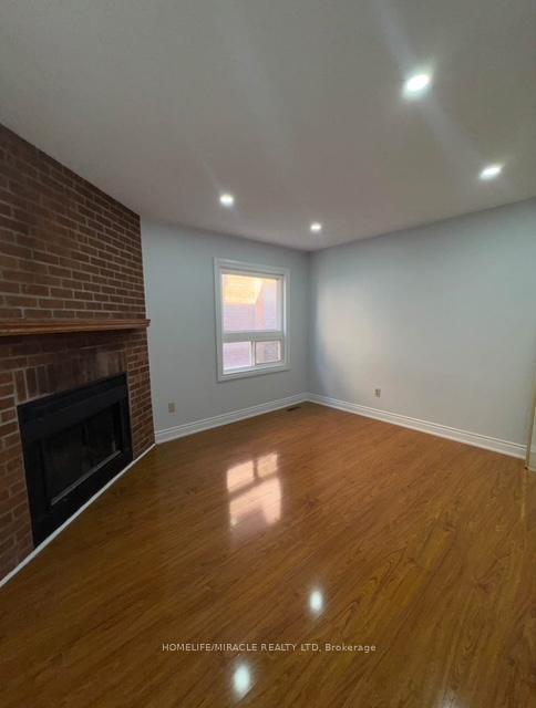Photo 23 of 156 Richvale Drive S, Brampton, Heart Lake East — HOMEH