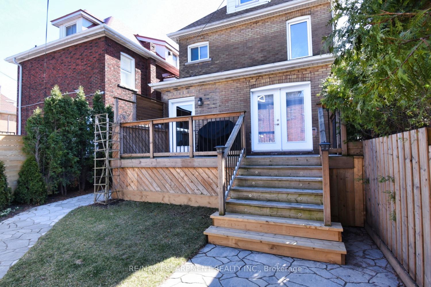 Photo 5 of 45 Maplewood Avenue, Hamilton, St. Clair — HOMEH