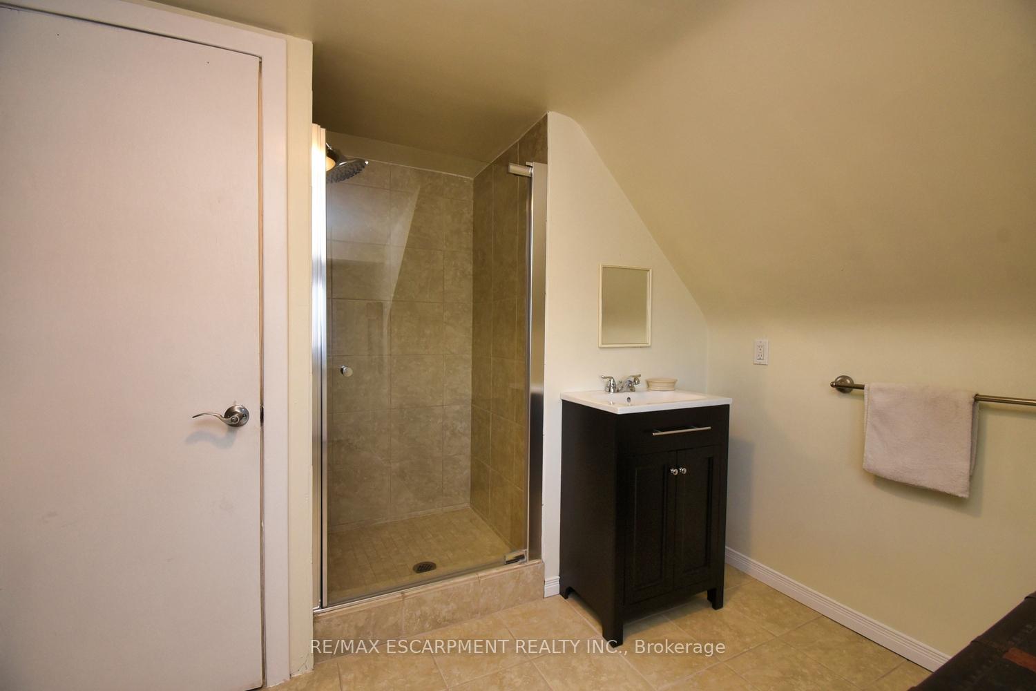 Photo 17 of 45 Maplewood Avenue, Hamilton, St. Clair — HOMEH