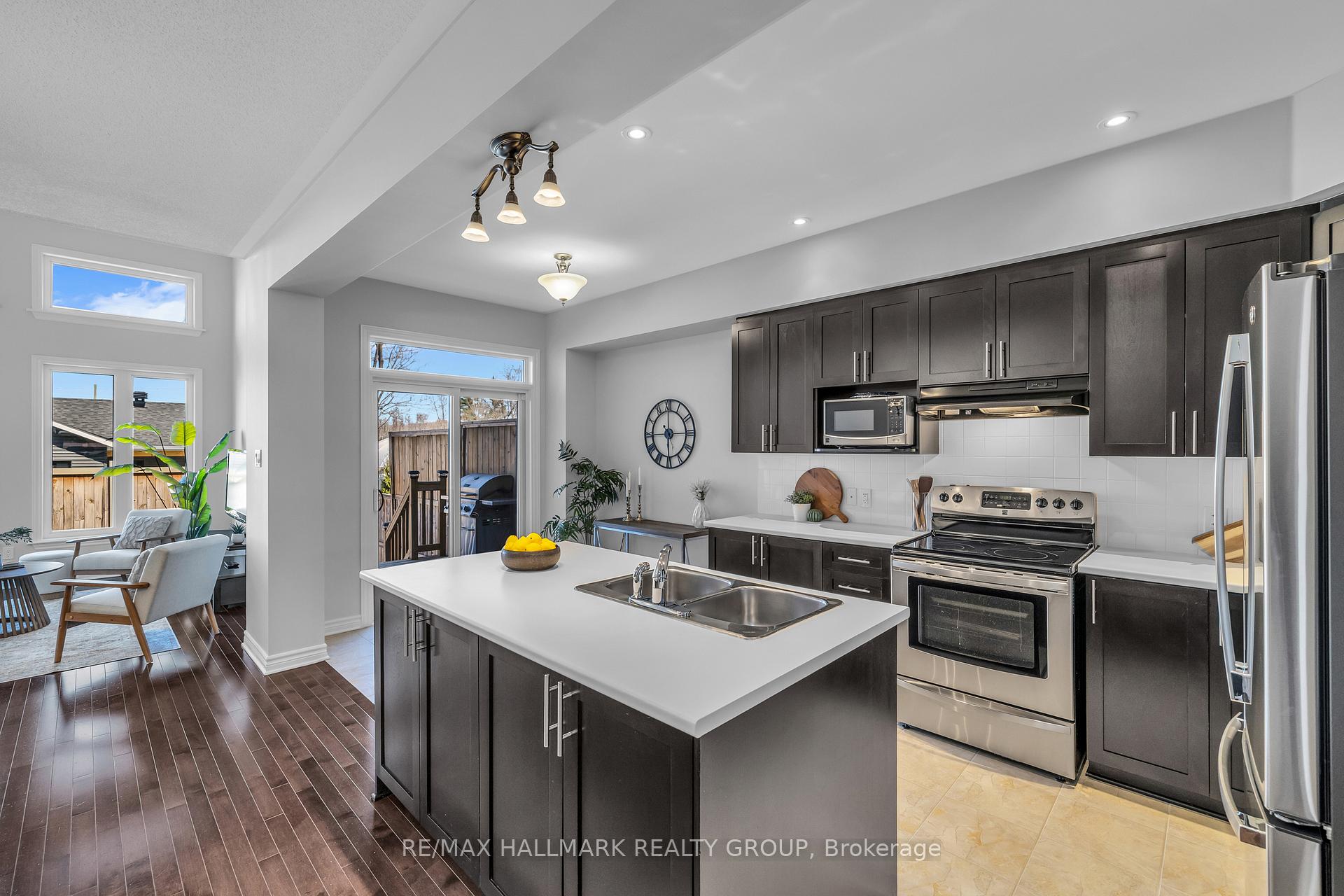 Photo 7 of 367 Trailsedge Way, Ottawa, Mer Bleue/Bradley Estates/Anderson Park — HOMEH